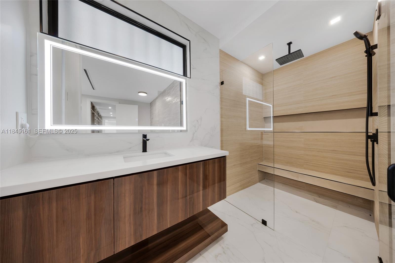 750 NE 16th Ave Fort Lauderdale, FL 33304