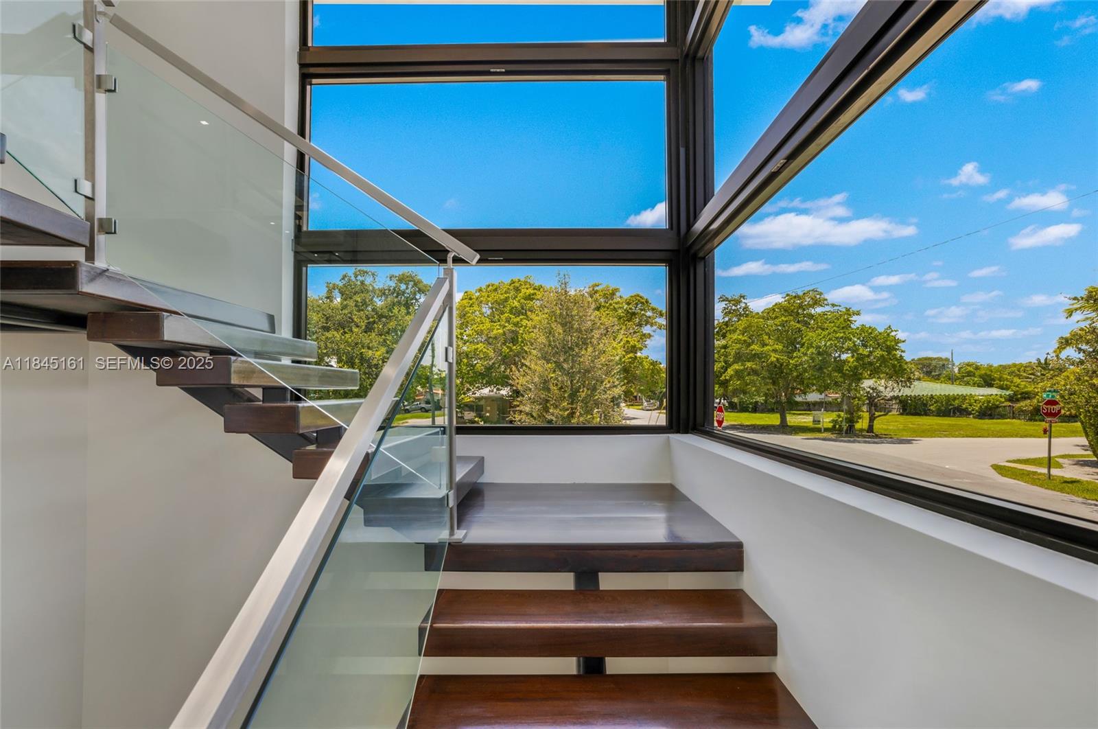 750 NE 16th Ave Fort Lauderdale, FL 33304