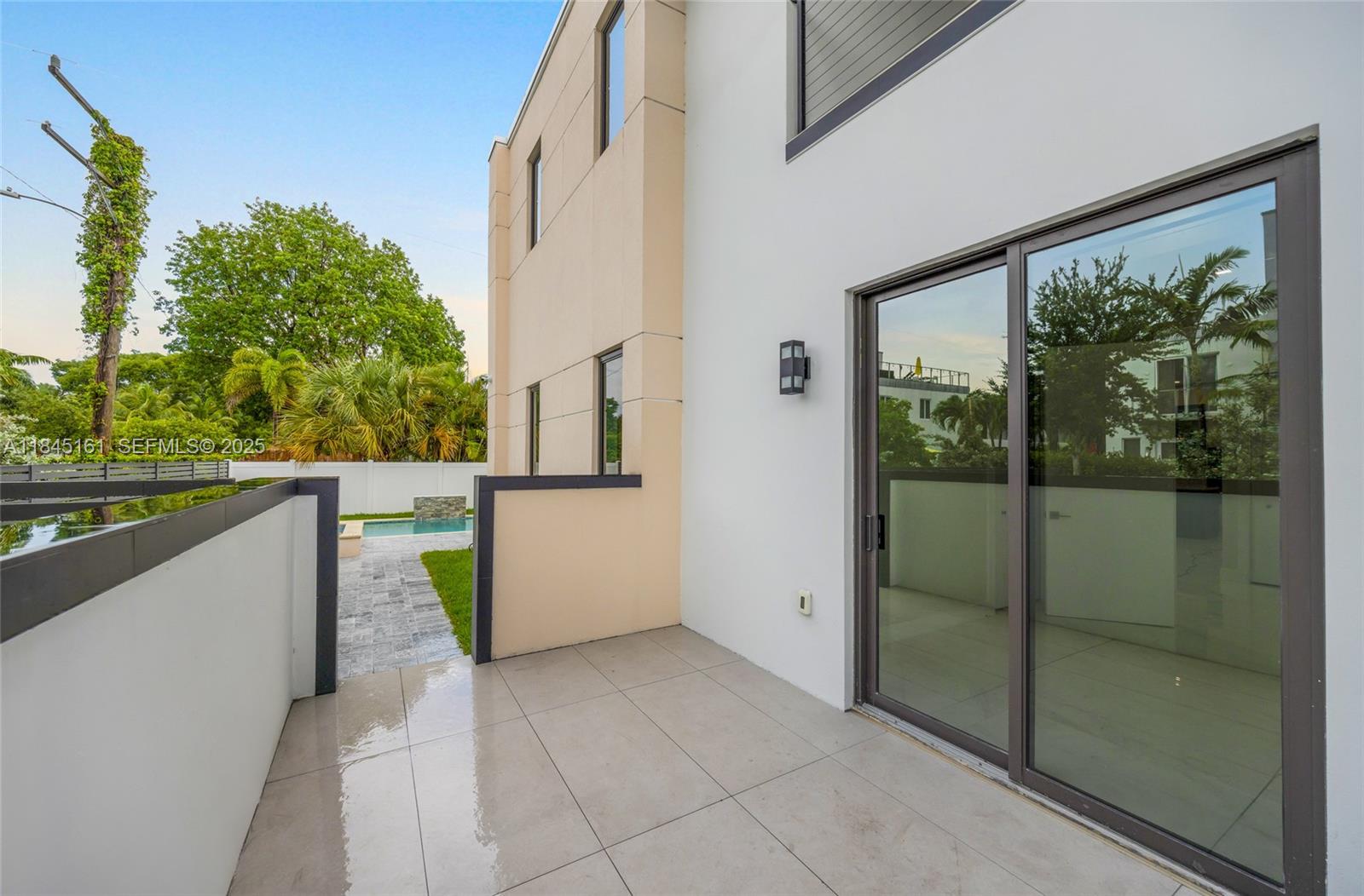 750 NE 16th Ave Fort Lauderdale, FL 33304