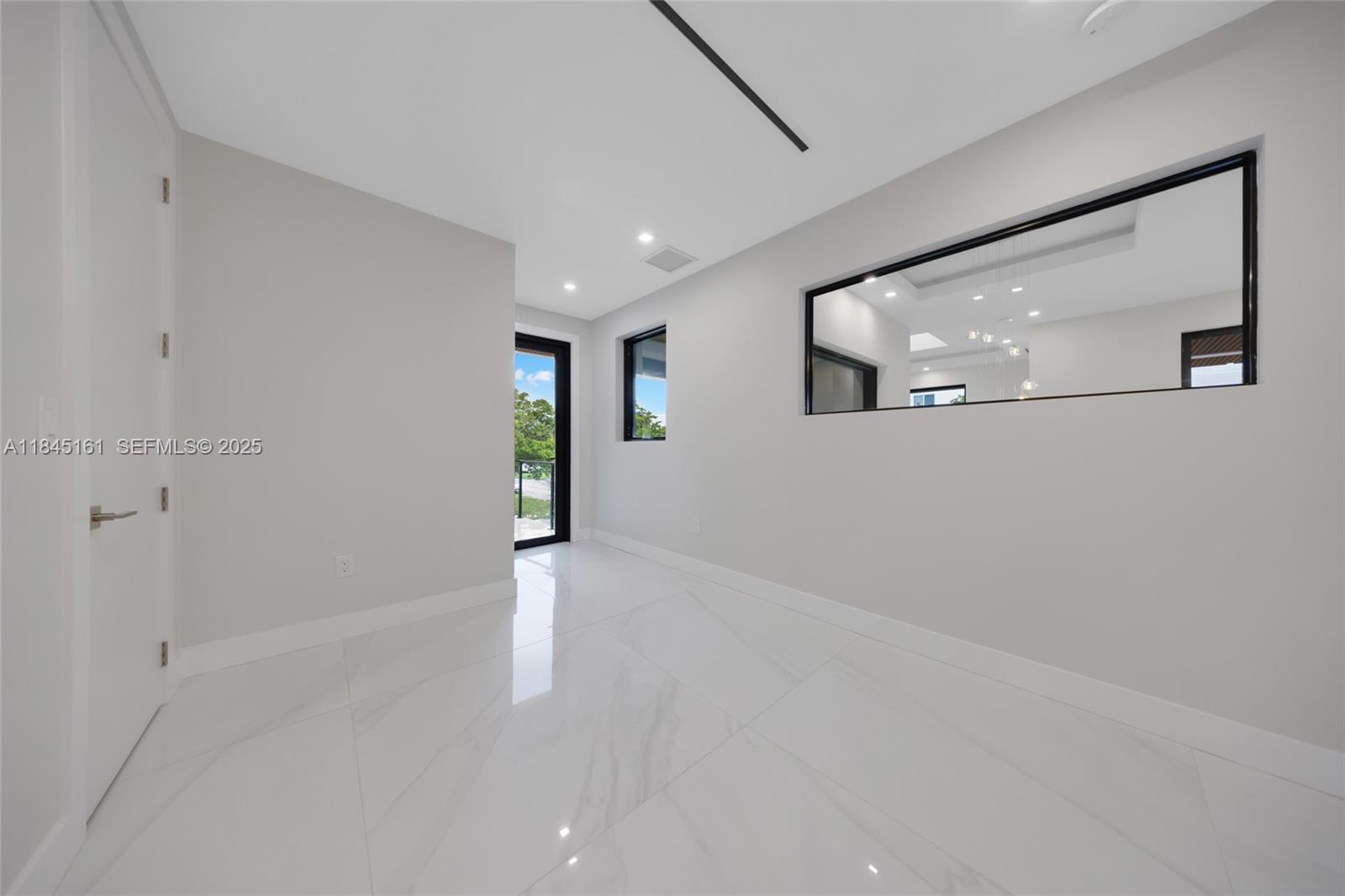 750 NE 16th Ave Fort Lauderdale, FL 33304