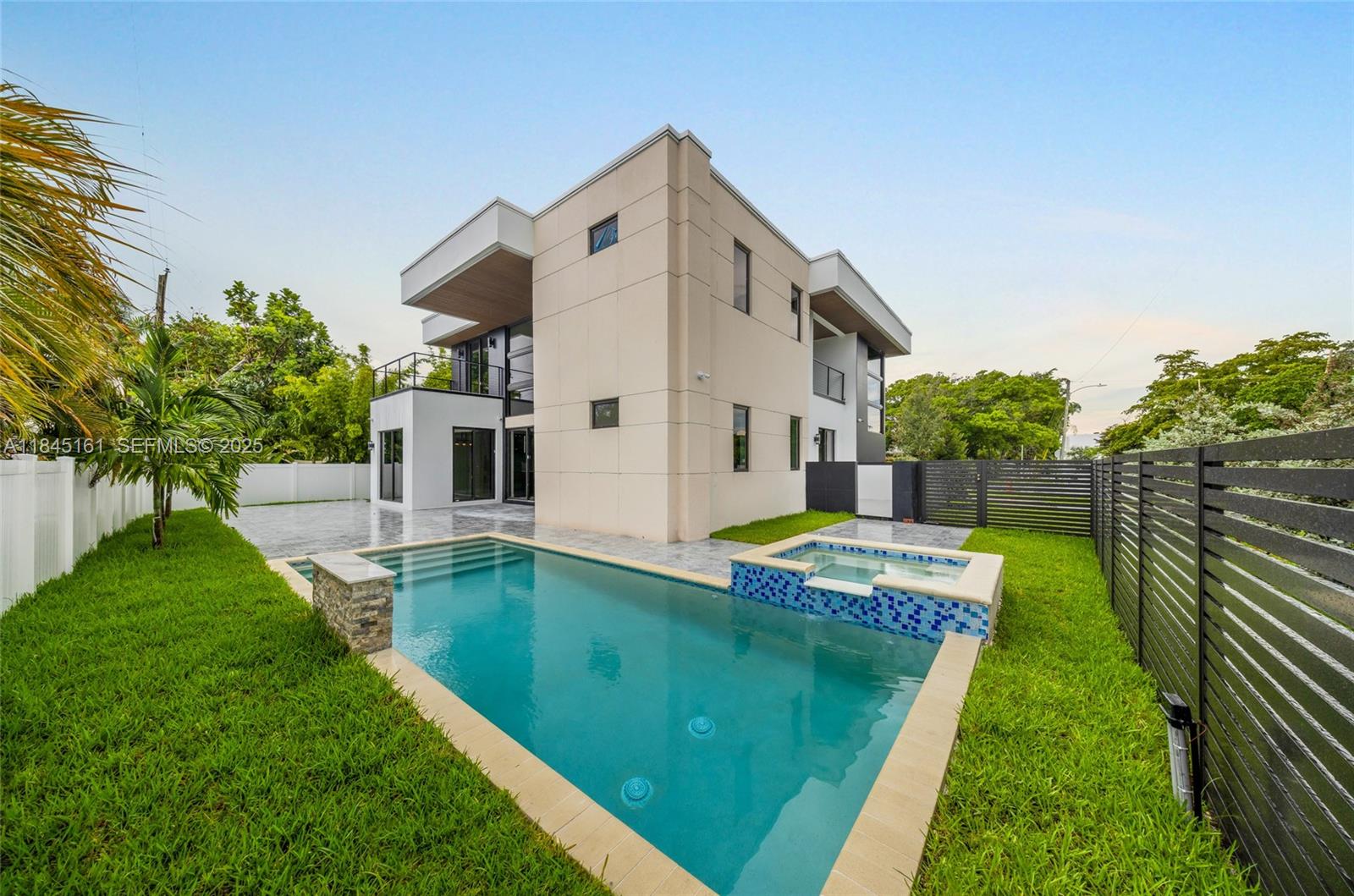 750 NE 16th Ave Fort Lauderdale, FL 33304