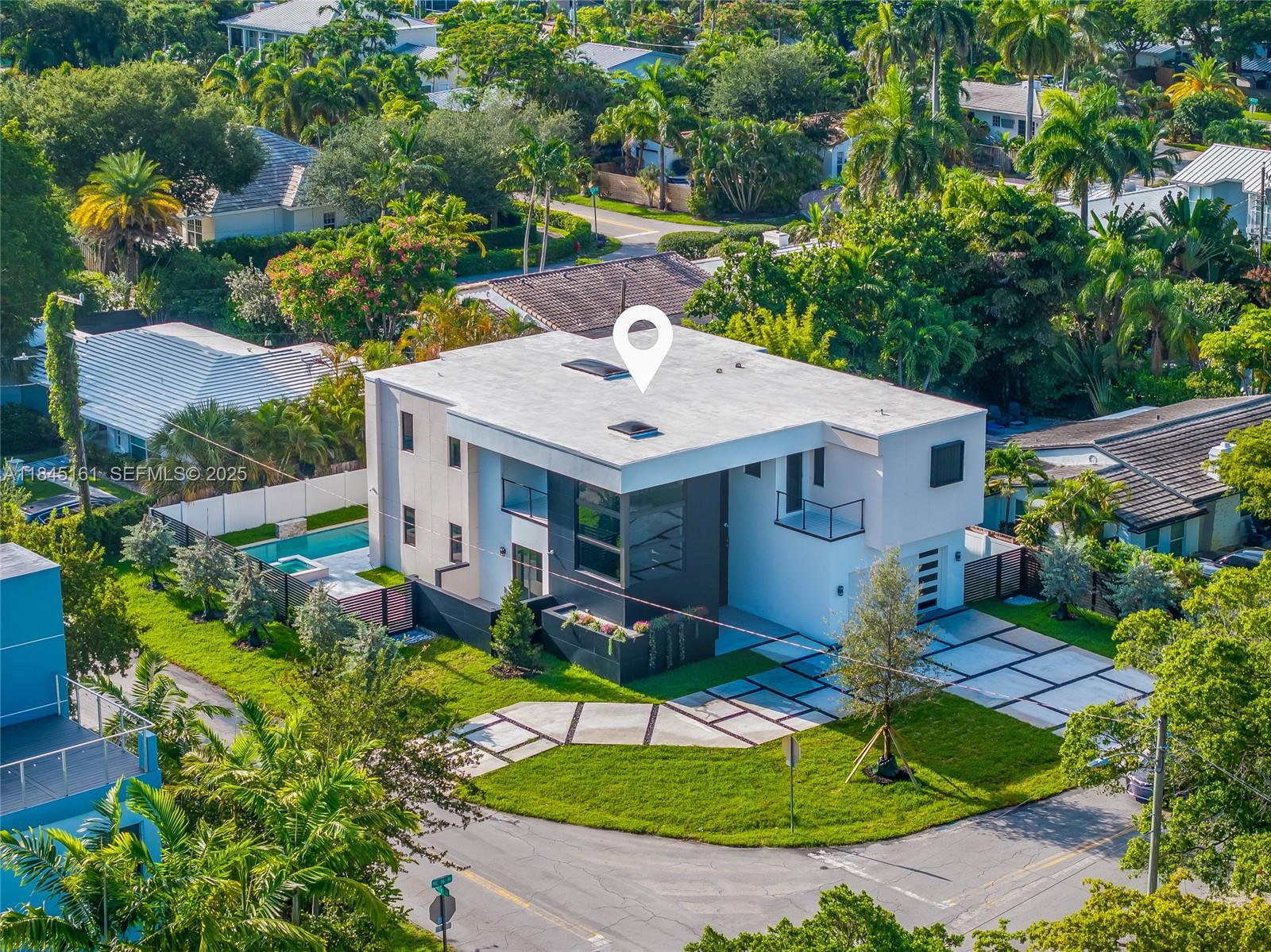 750 NE 16th Ave Fort Lauderdale, FL 33304