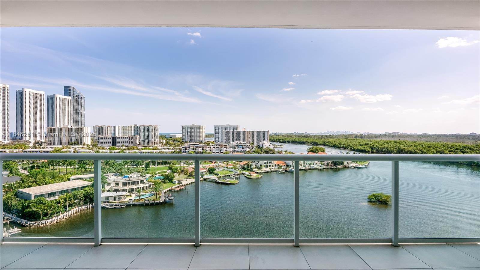 400 Sunny Isles Blvd #1418