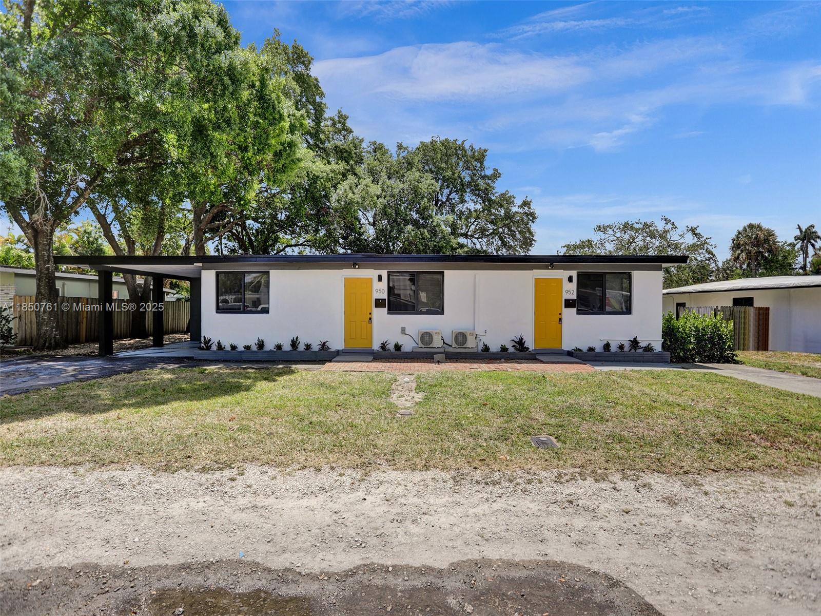 950 SW 29th St