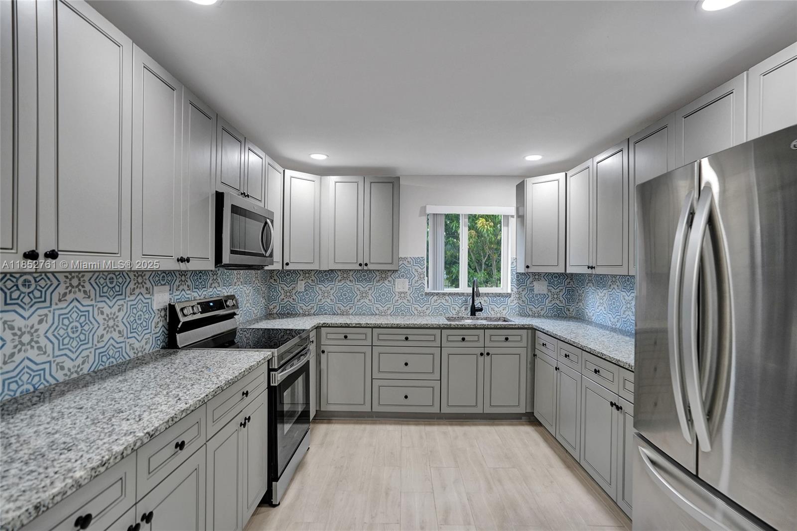 3800 SW 58th Ter