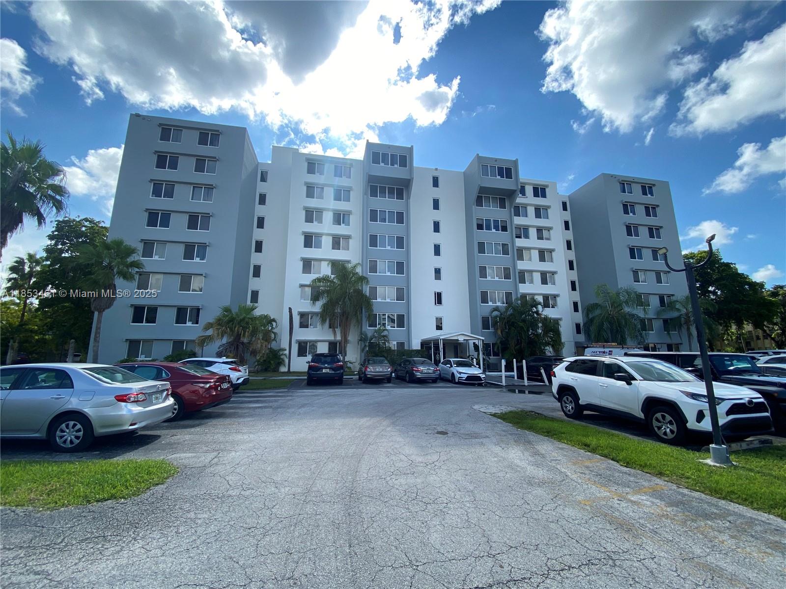 9143 SW 77th Ave #B807