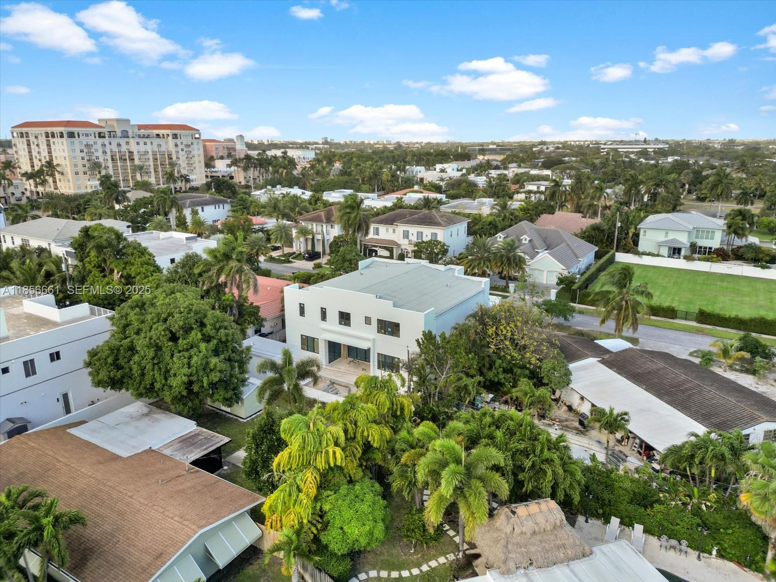 274 NE 3rd Ct Boca Raton, FL 33432