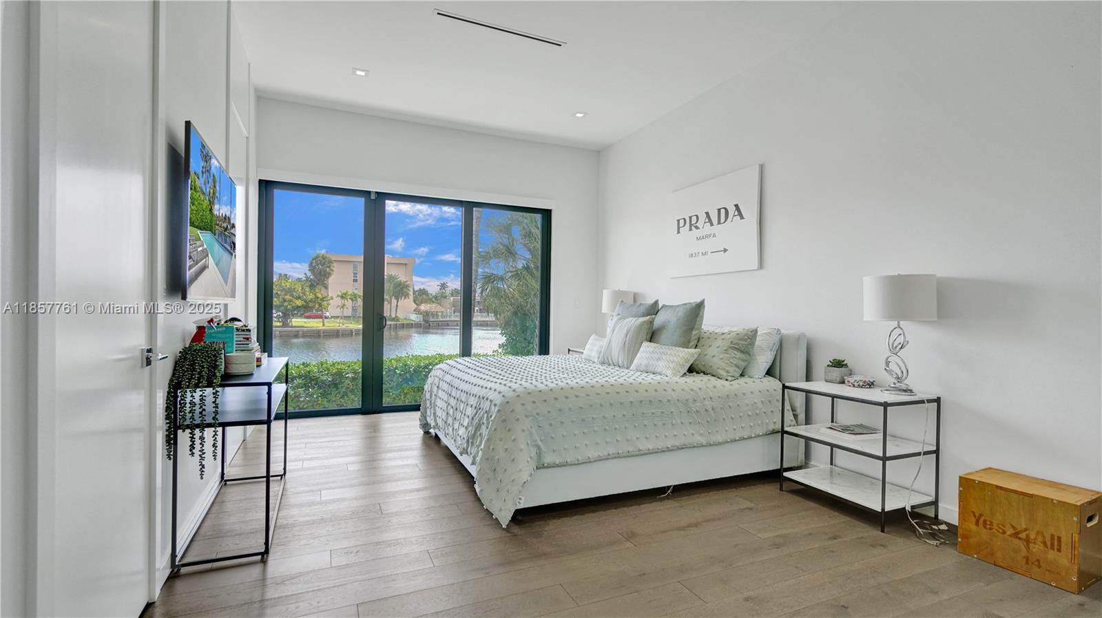 1651 Diplomat Pkwy Hallandale Beach, FL 33009