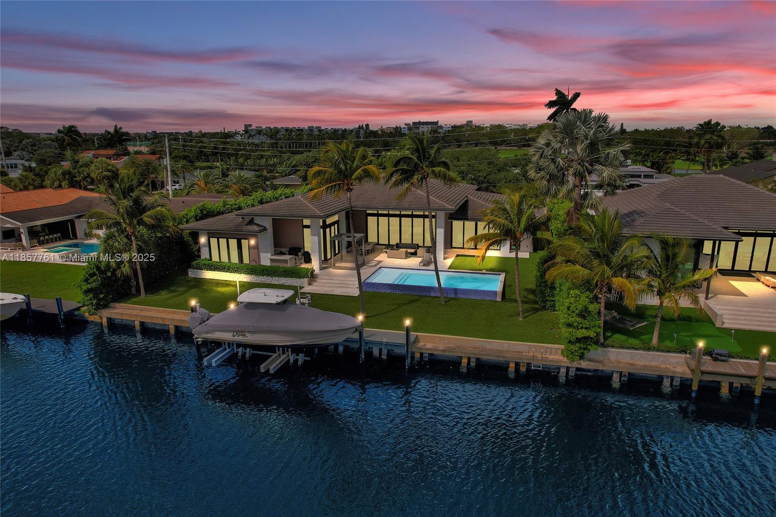 1651 Diplomat Pkwy Hallandale Beach, FL 33009