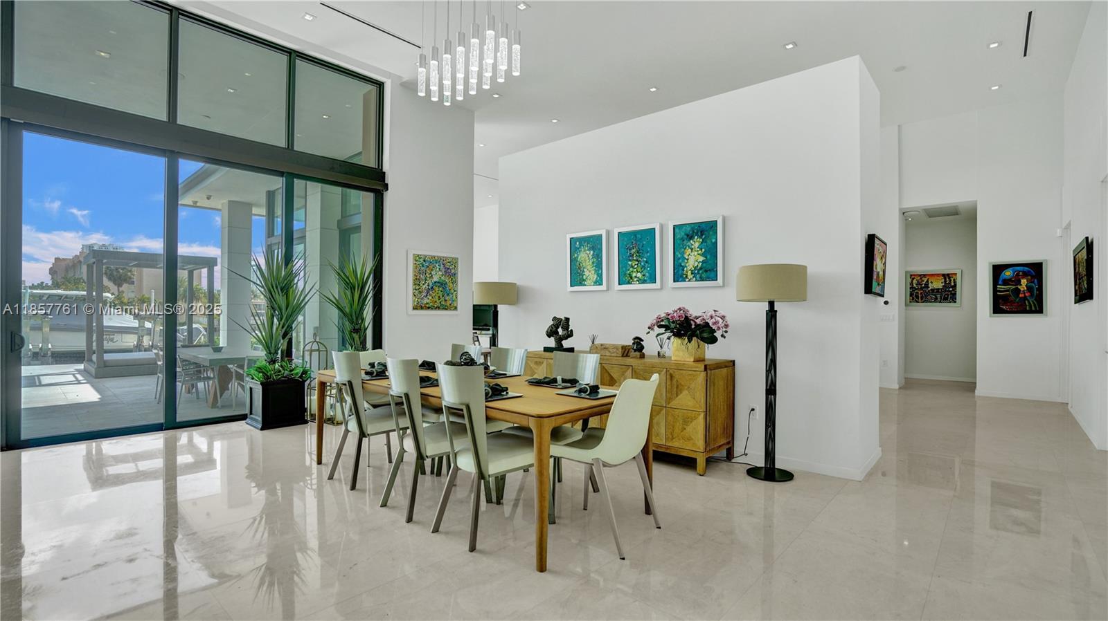 1651 Diplomat Pkwy Hallandale Beach, FL 33009