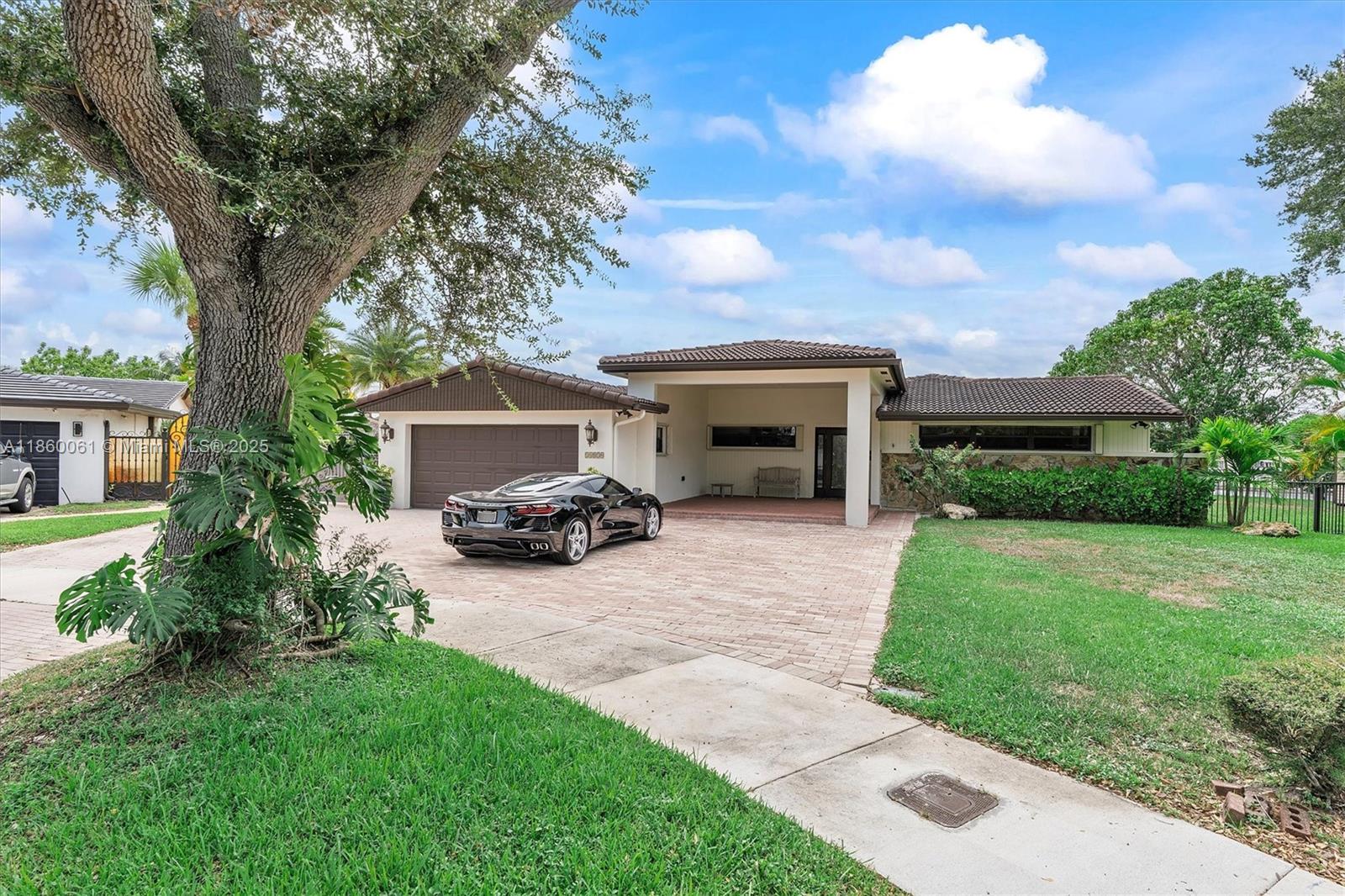 14830 Dade Pine Ave Miami Lakes, FL 33014