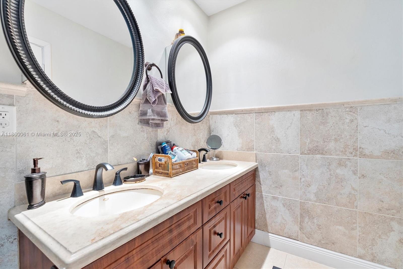 14830 Dade Pine Ave Miami Lakes, FL 33014