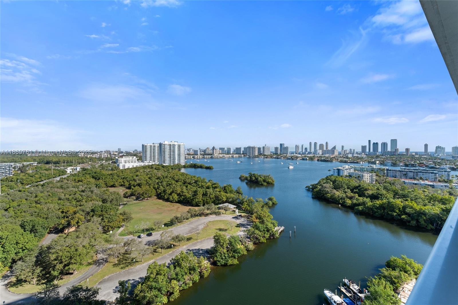16385 Biscayne Blvd #1901