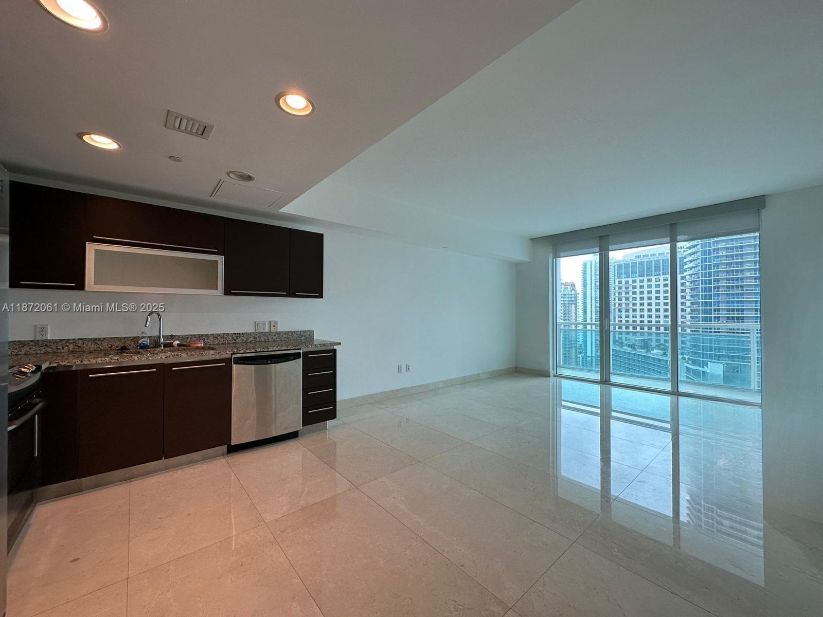 950 Brickell Bay Dr #2609