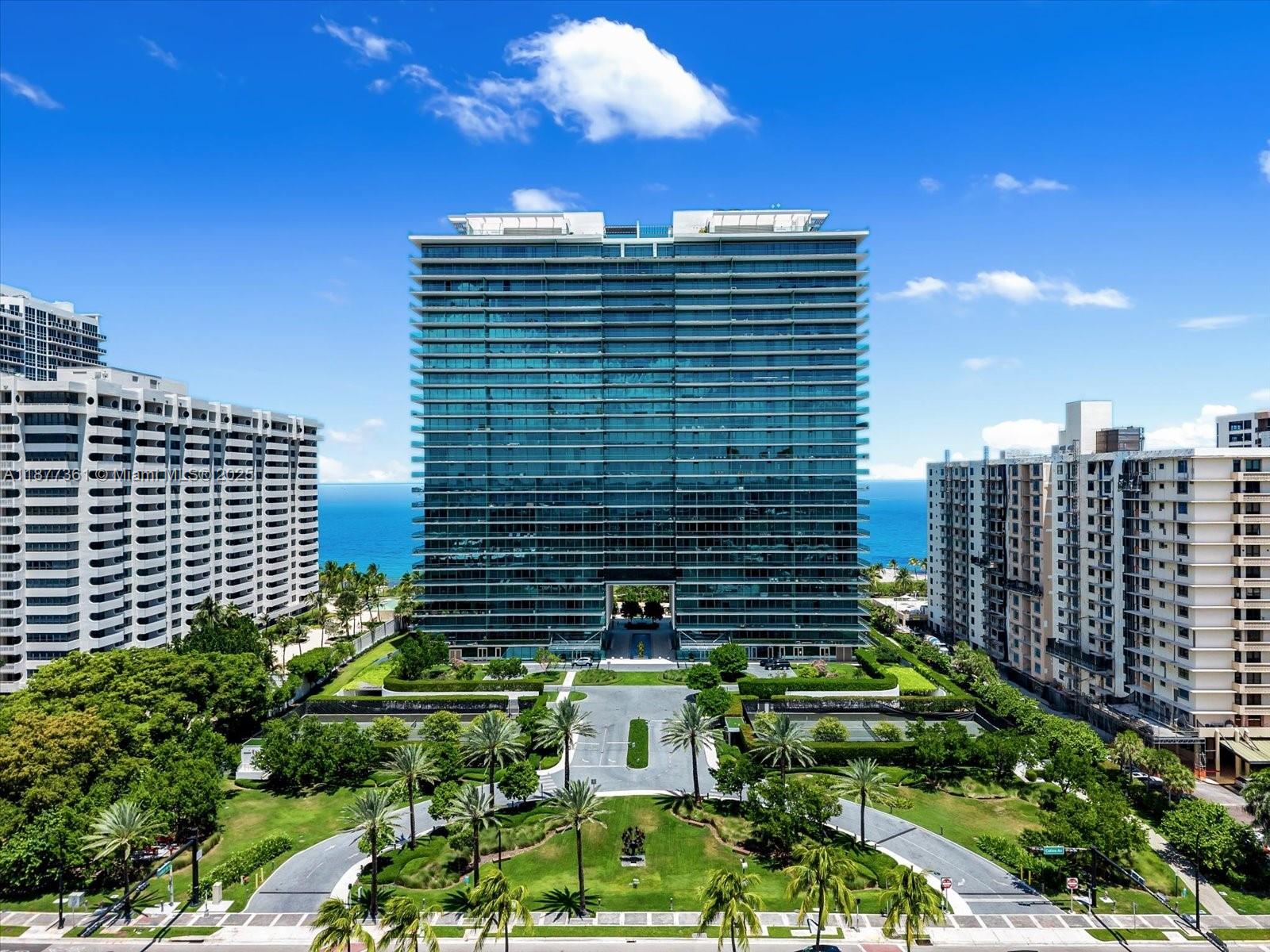 10201 Collins Ave #707