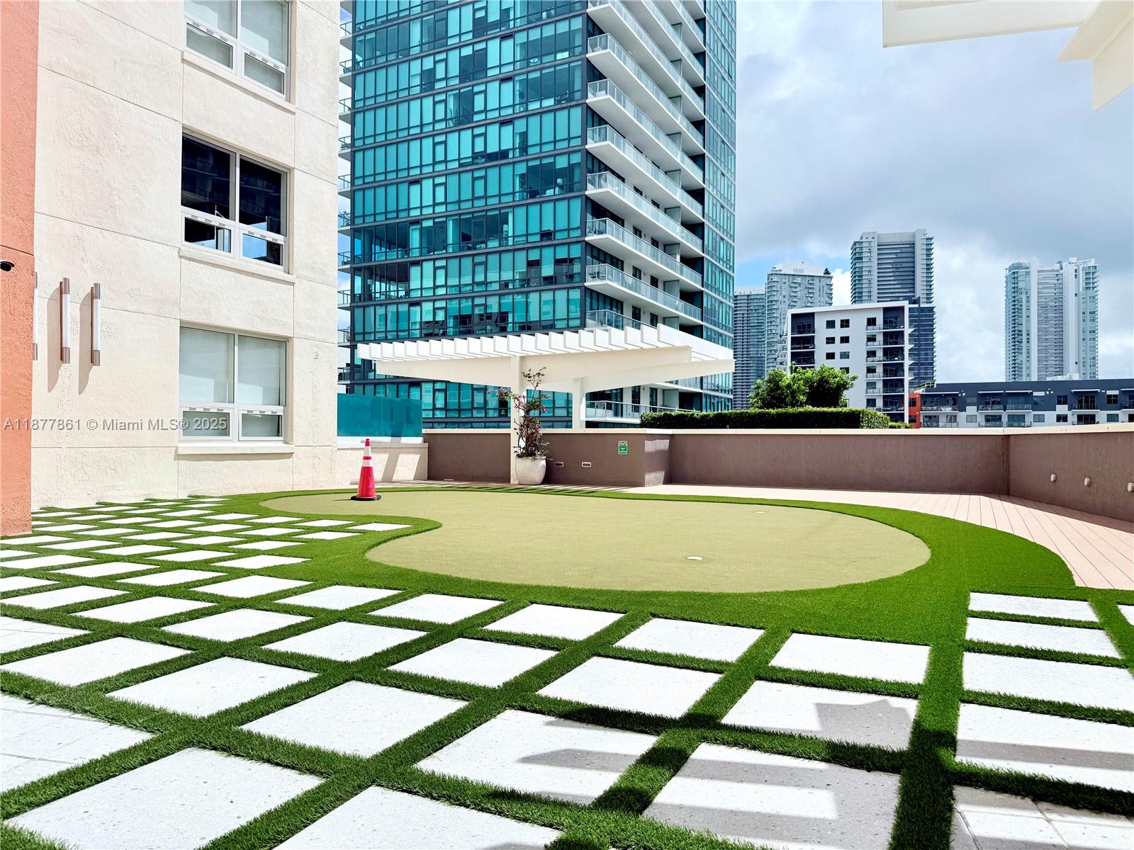 image Midblock Miami20