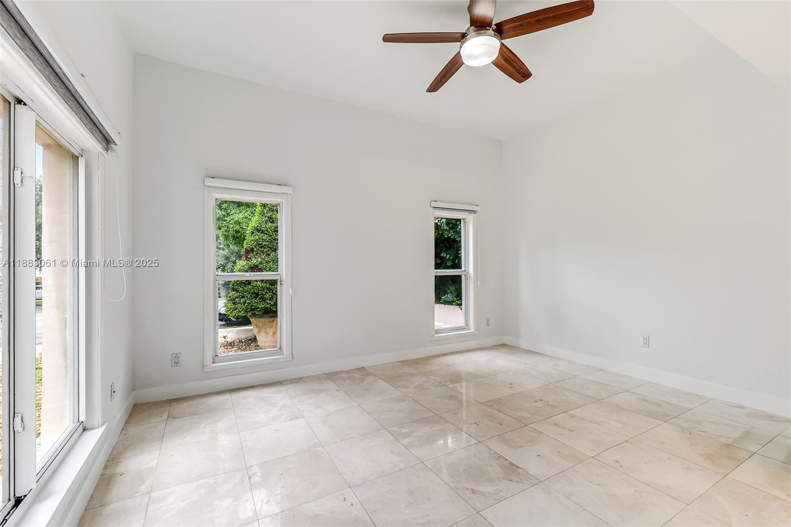 184 Paloma Dr Coral Gables, FL 33143 184 Paloma Dr Coral Gables, FL 33143