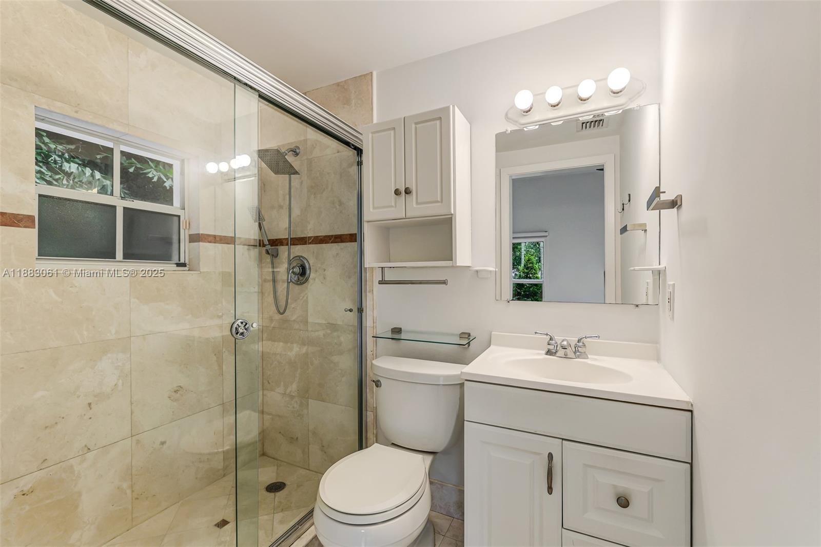 184 Paloma Dr Coral Gables, FL 33143 184 Paloma Dr Coral Gables, FL 33143