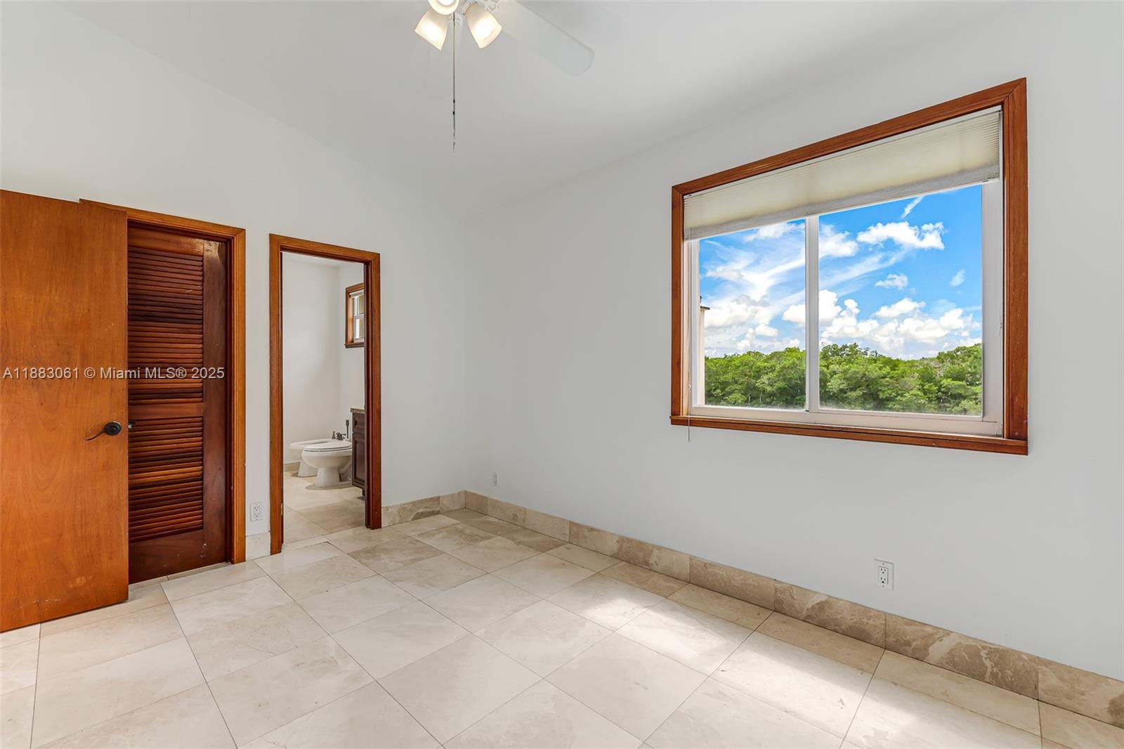 184 Paloma Dr Coral Gables, FL 33143 184 Paloma Dr Coral Gables, FL 33143