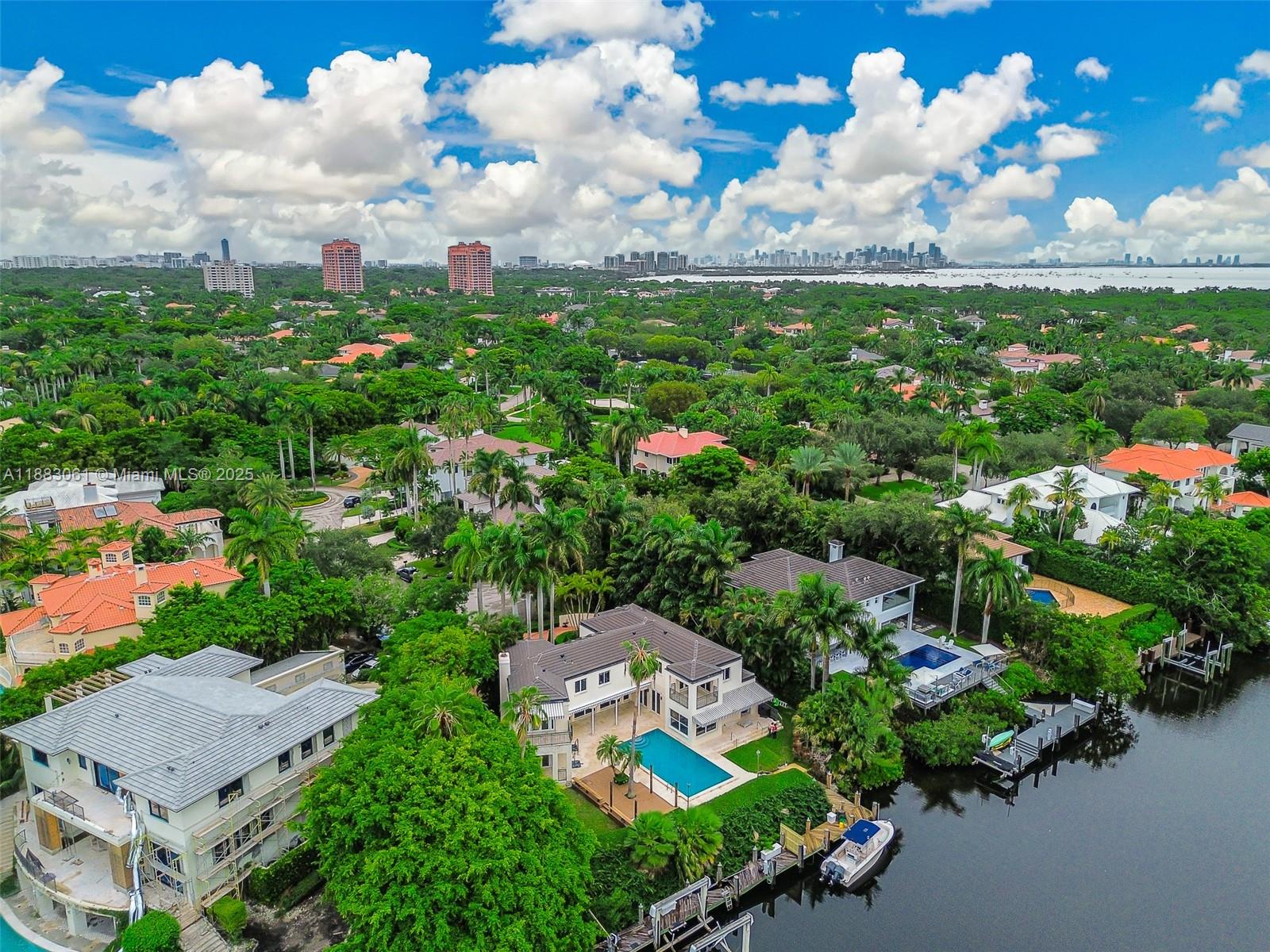 184 Paloma Dr Coral Gables, FL 33143 184 Paloma Dr Coral Gables, FL 33143