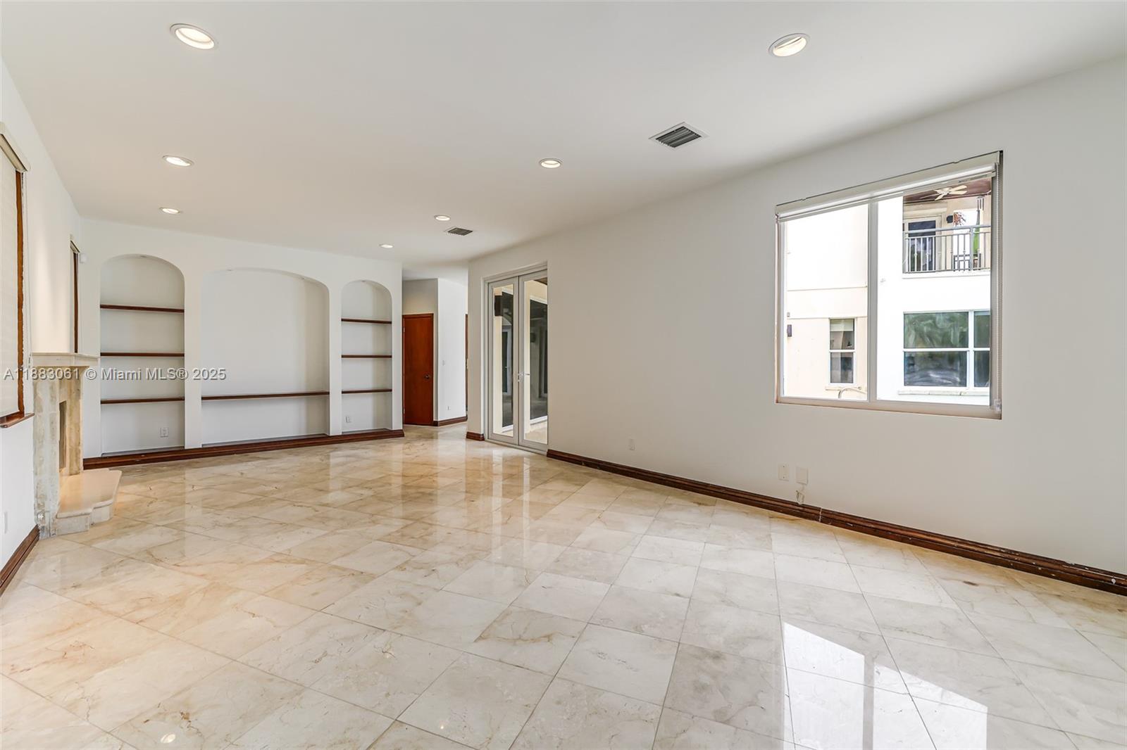 184 Paloma Dr Coral Gables, FL 33143 184 Paloma Dr Coral Gables, FL 33143