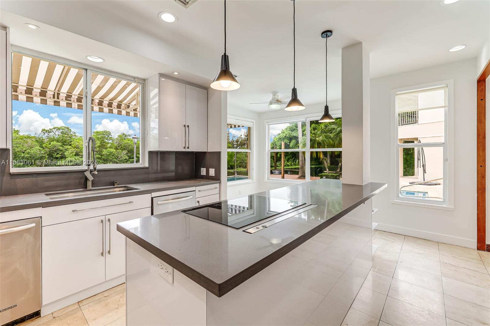 184 Paloma Dr Coral Gables, FL 33143 184 Paloma Dr Coral Gables, FL 33143