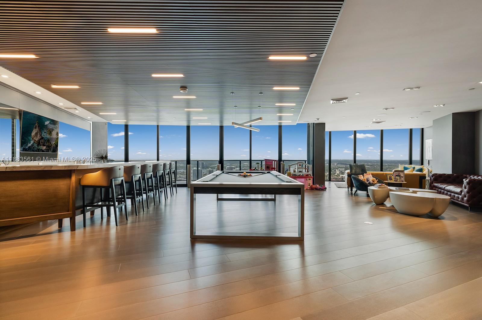 image Porsche Design Tower5