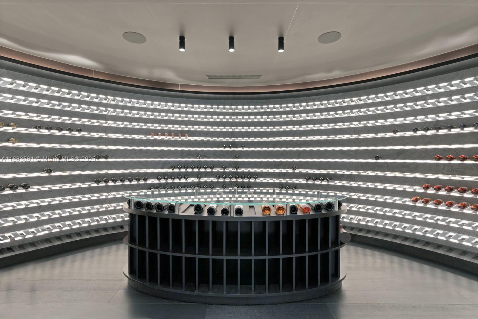 image Porsche Design Tower7