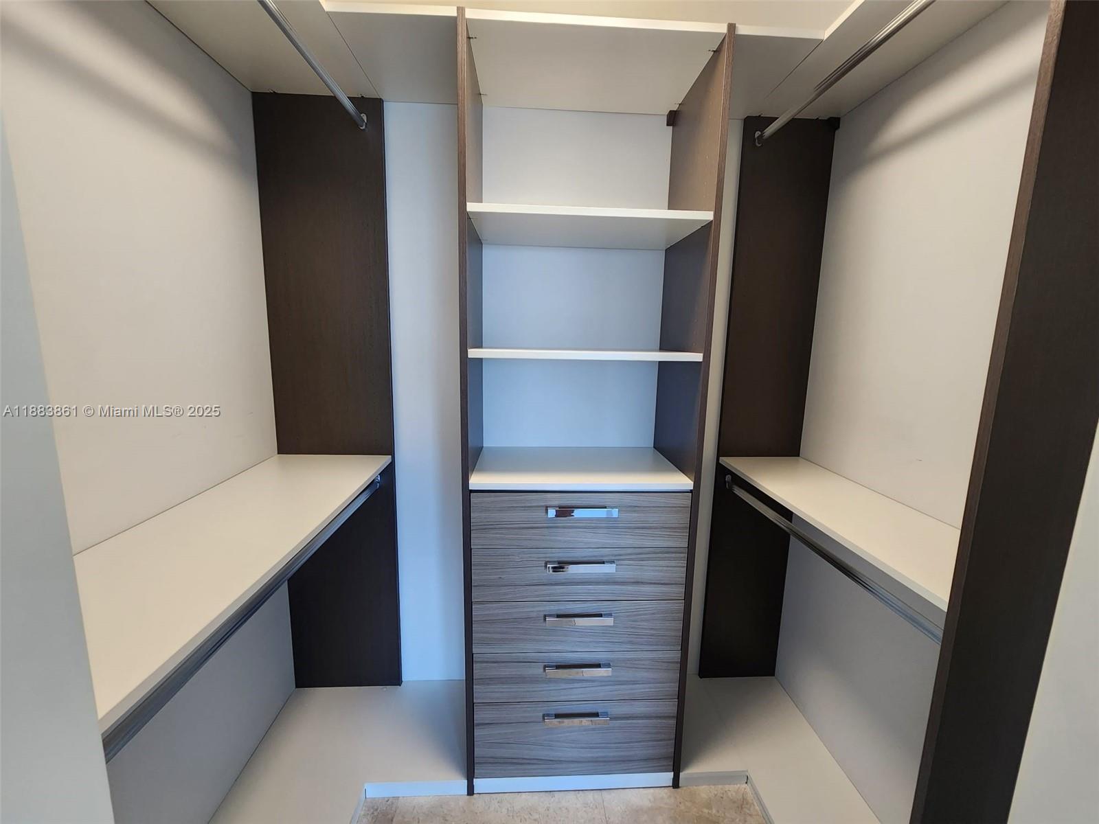 image Brickellhouse4