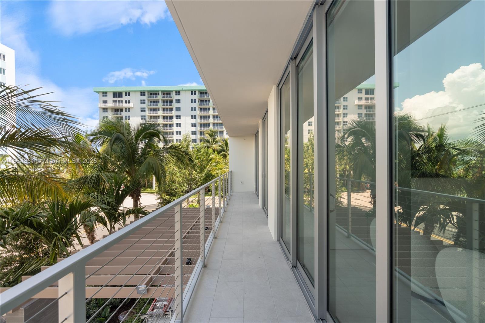 10281 W Bay Hbr Dr #601 PH Bay Harbor Islands, FL 33154