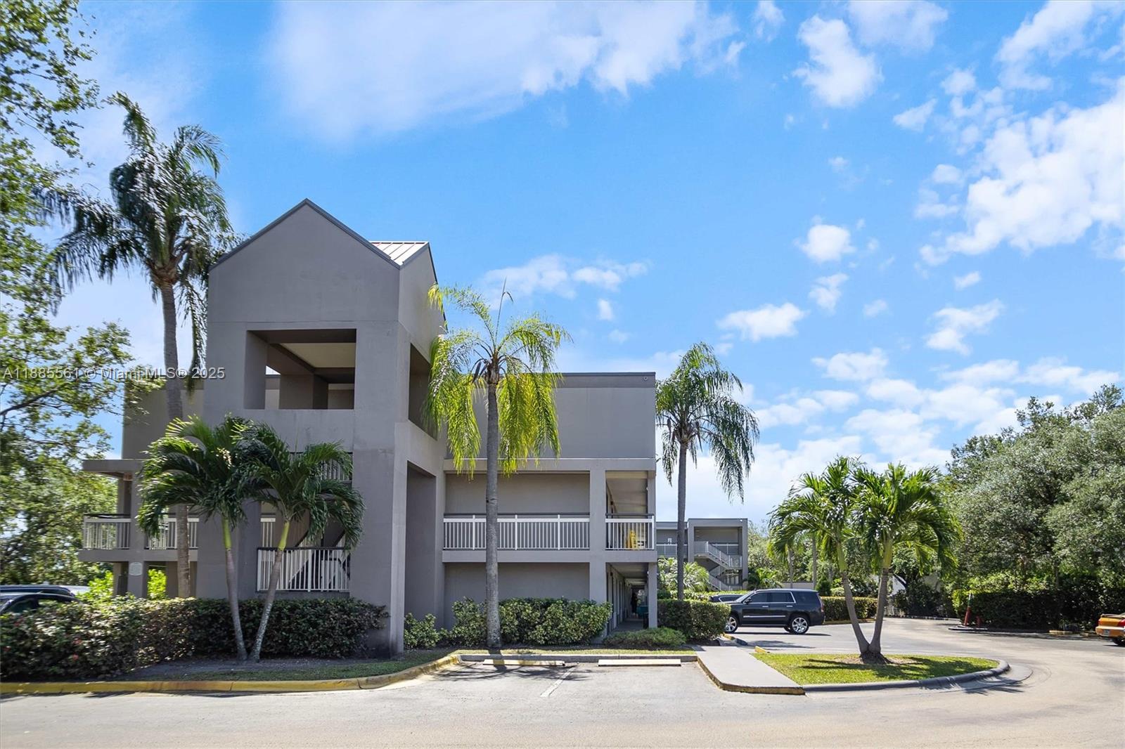 3959 NW 79th Ave Doral, FL 33166 3959 NW 79th Ave Doral, FL 33166