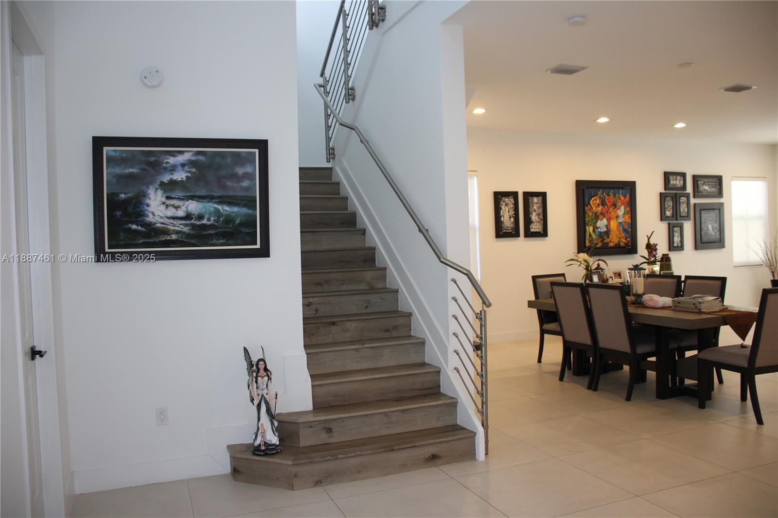 8904 SW 69th Ter Miami, FL 33173