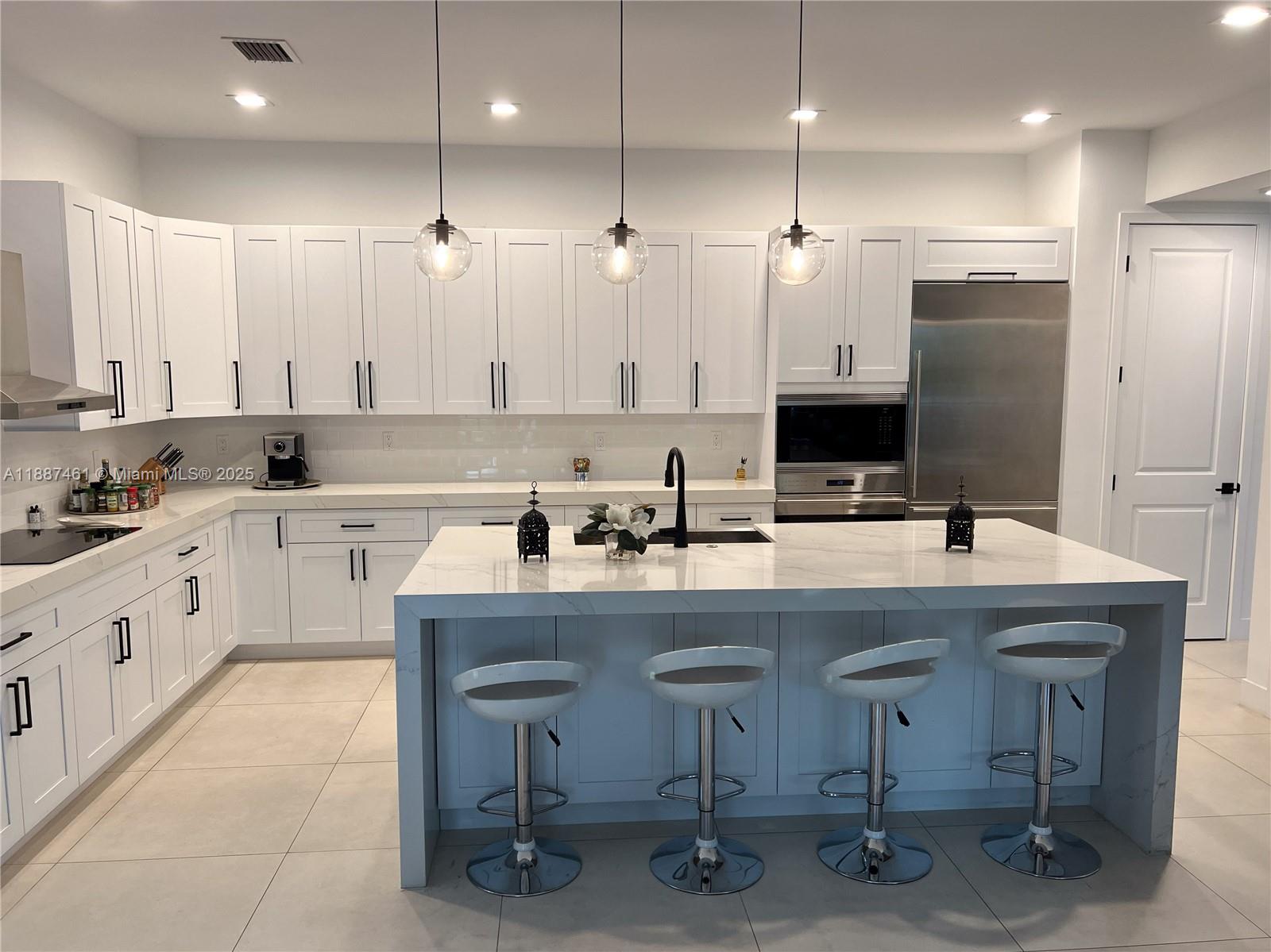 8904 SW 69th Ter Miami, FL 33173