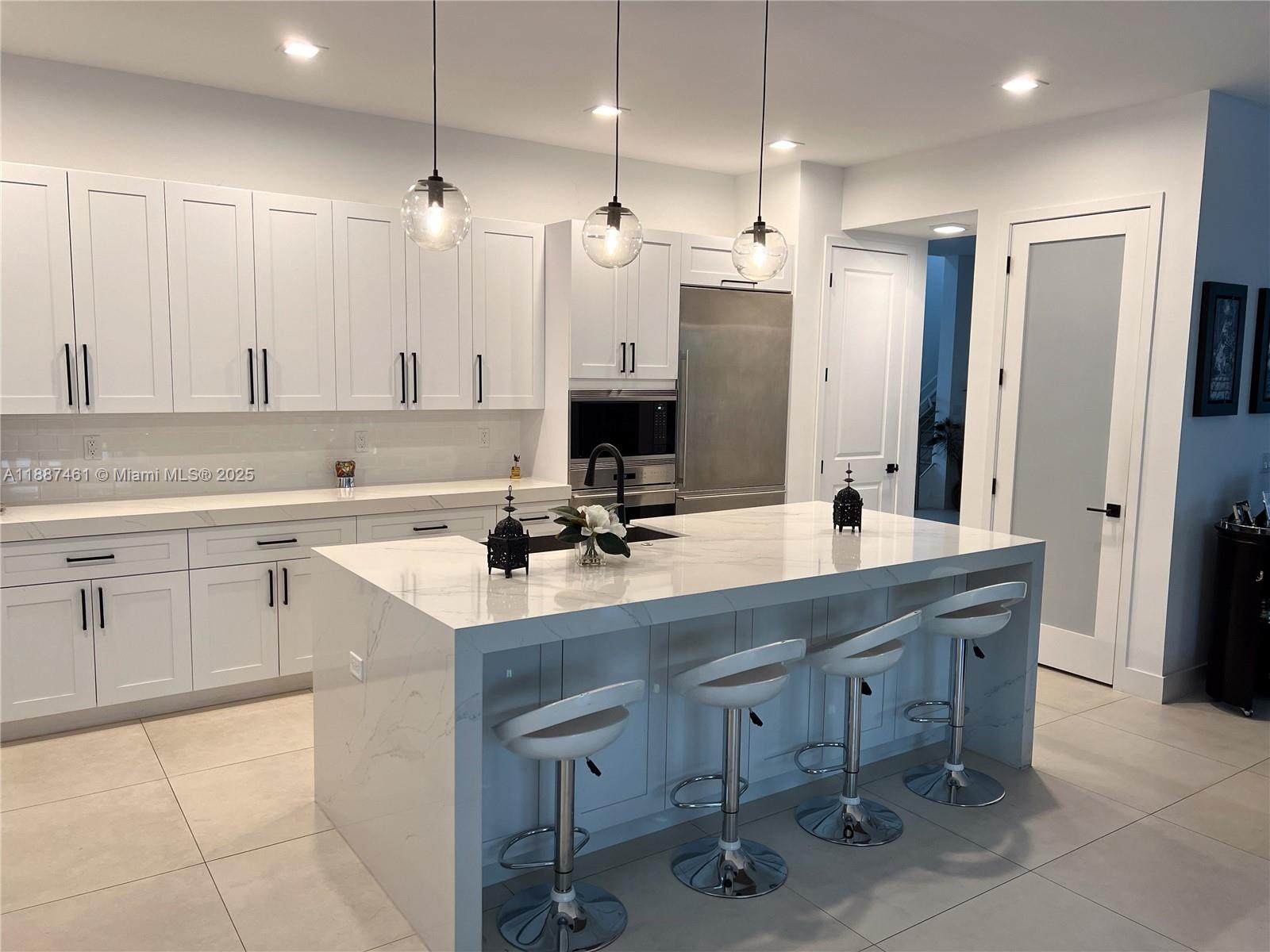 8904 SW 69th Ter Miami, FL 33173