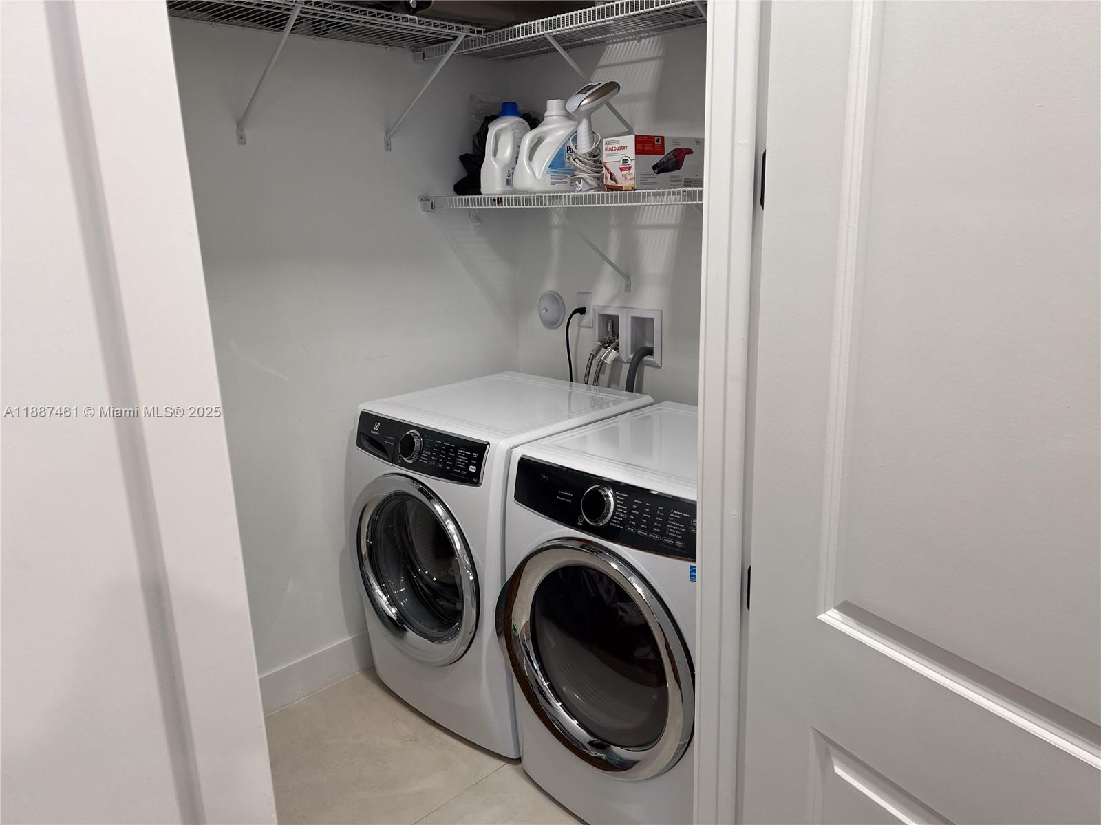 8904 SW 69th Ter Miami, FL 33173