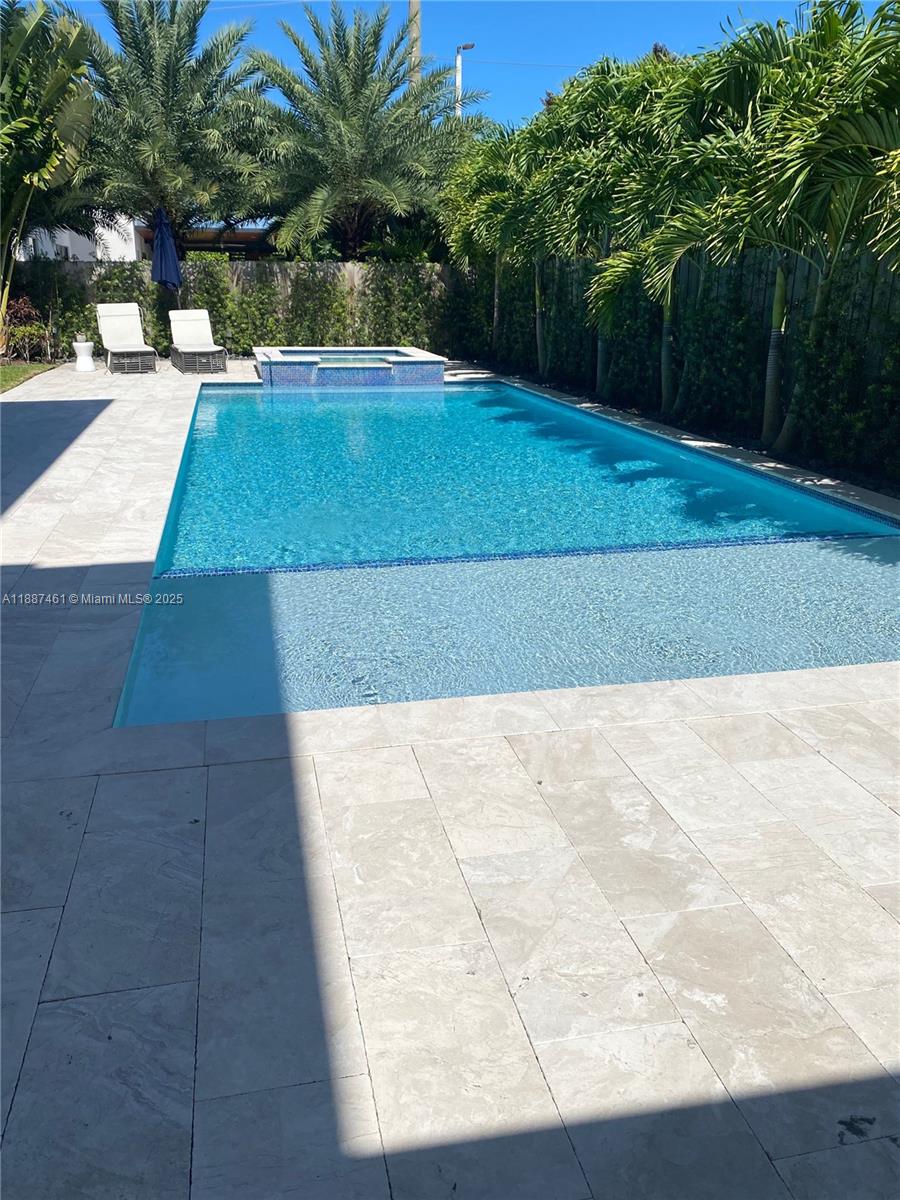 8904 SW 69th Ter Miami, FL 33173