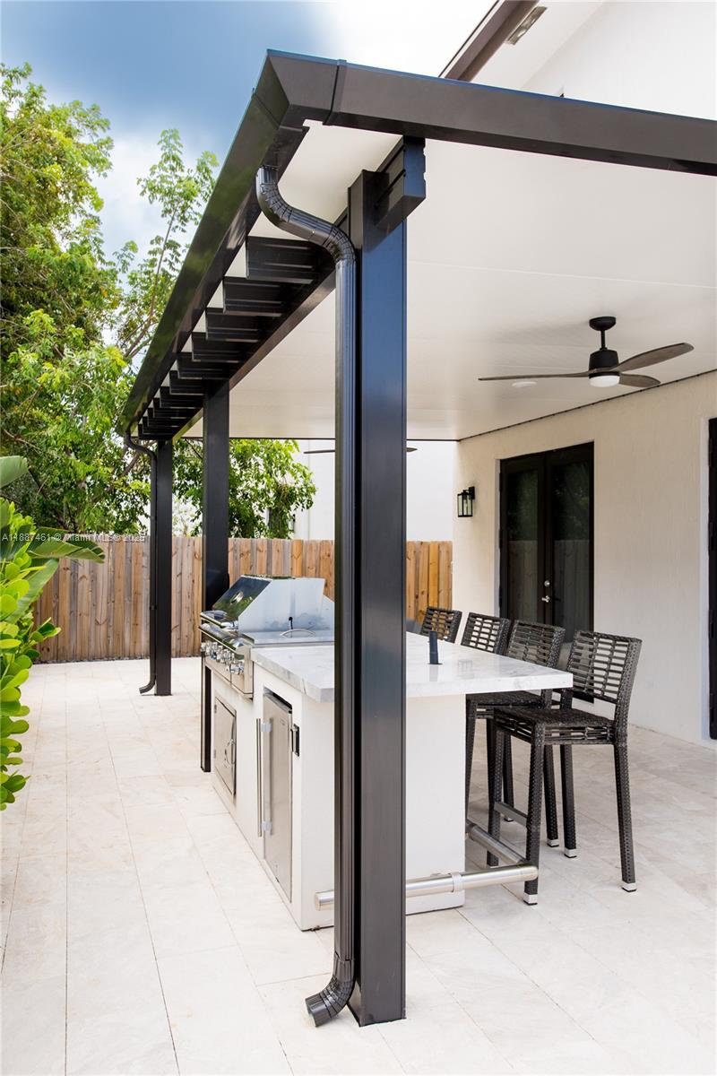 8904 SW 69th Ter Miami, FL 33173