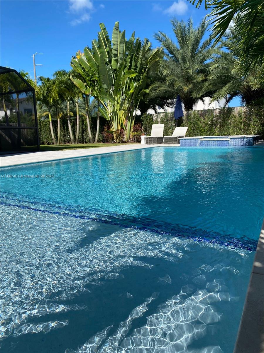 8904 SW 69th Ter Miami, FL 33173