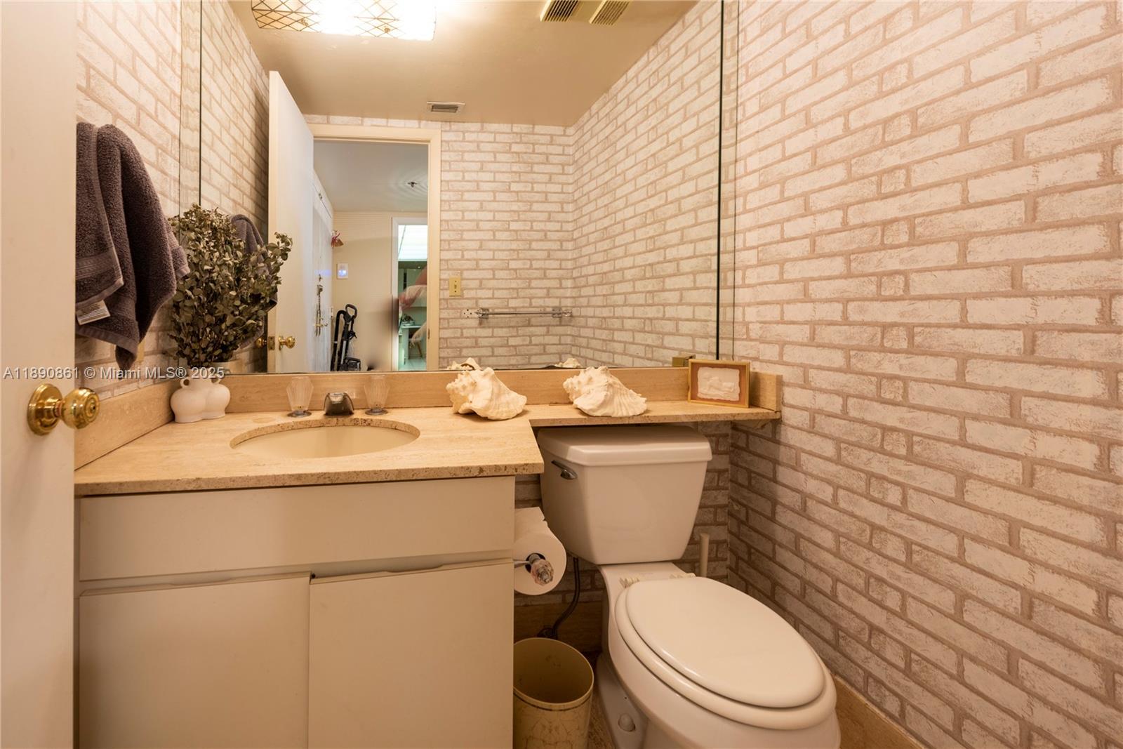 Undisclosed Address Bal Harbour, FL 33154