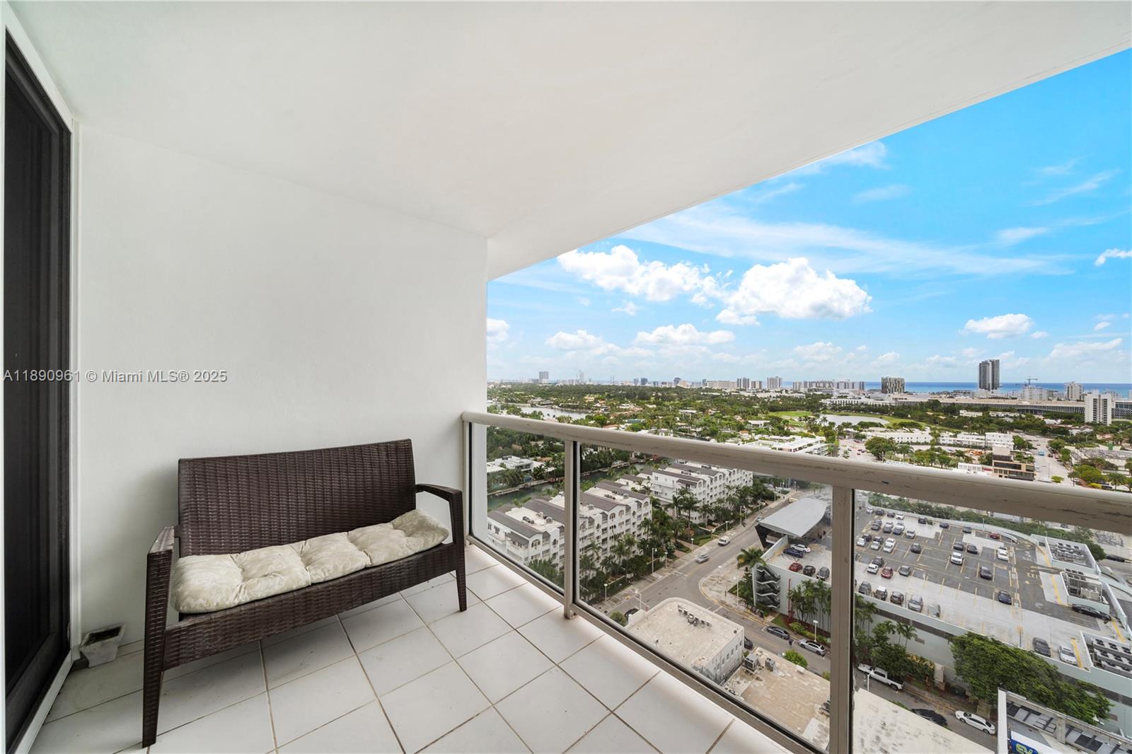 1900 Sunset Harbour Dr #2315 Miami Beach, FL 33139 1900 Sunset Harbour Dr #2315 Miami Beach, FL 33139
