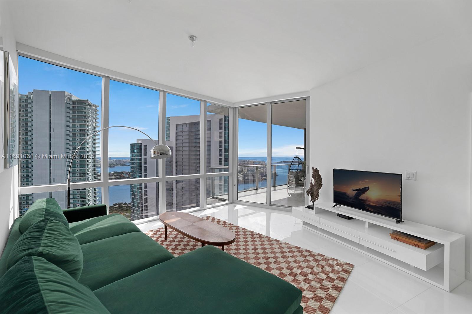 851 NE 1st Ave #4403