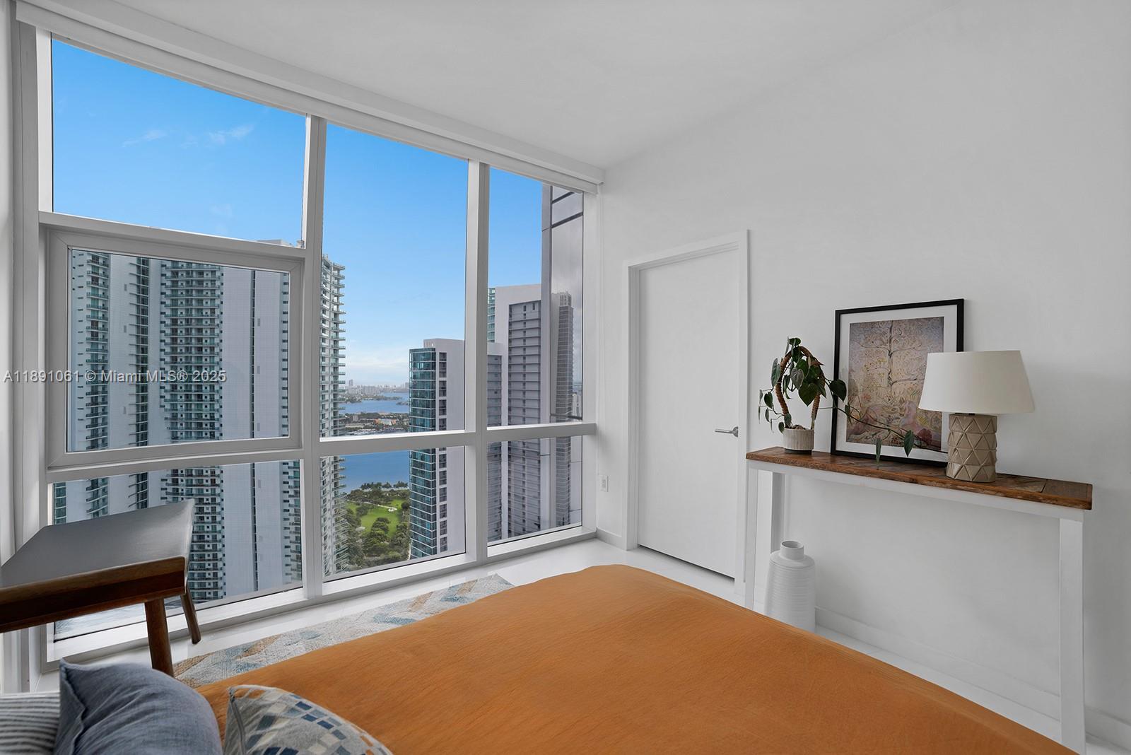 image Paramount Miami12