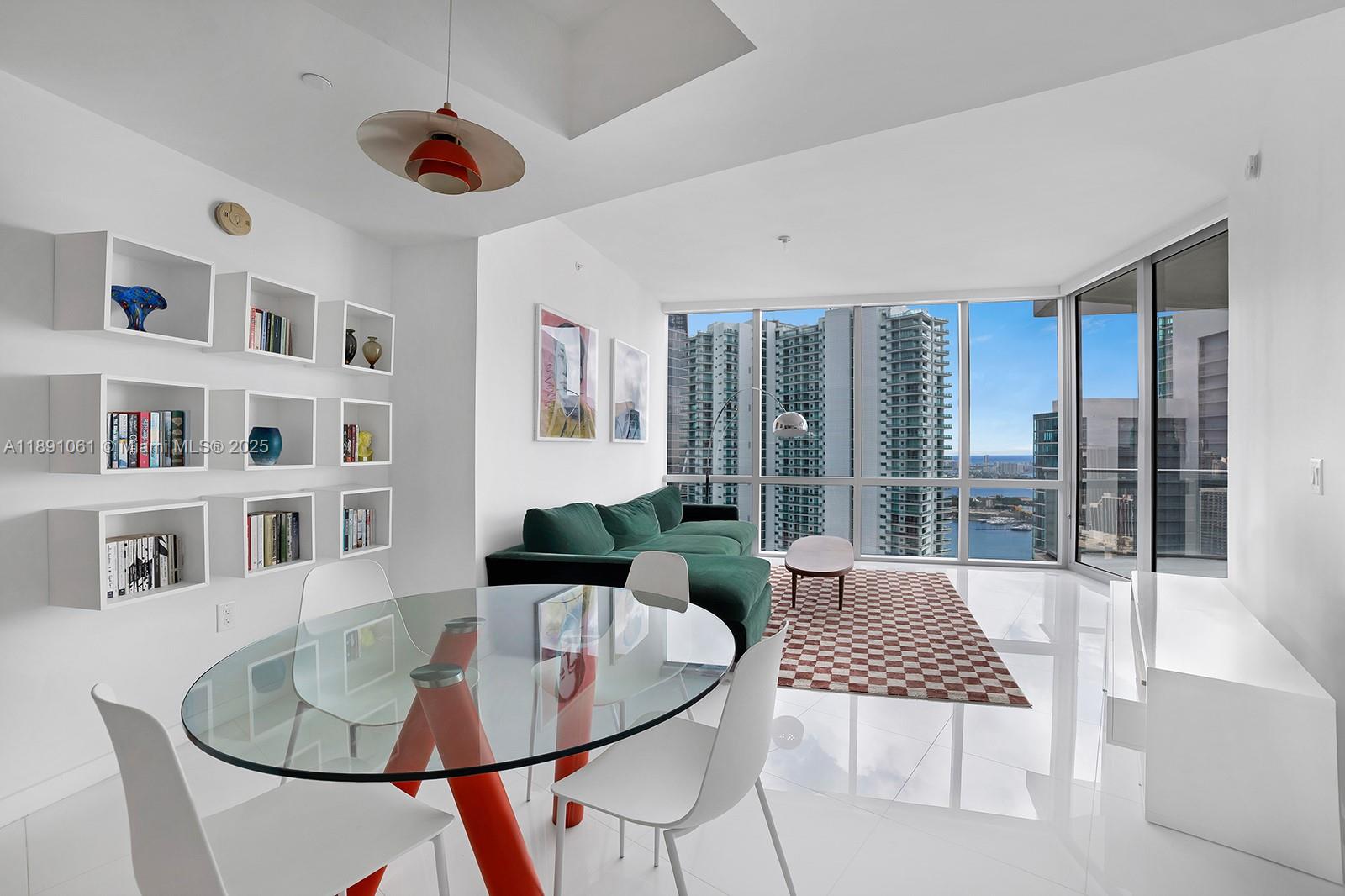 image Paramount Miami2