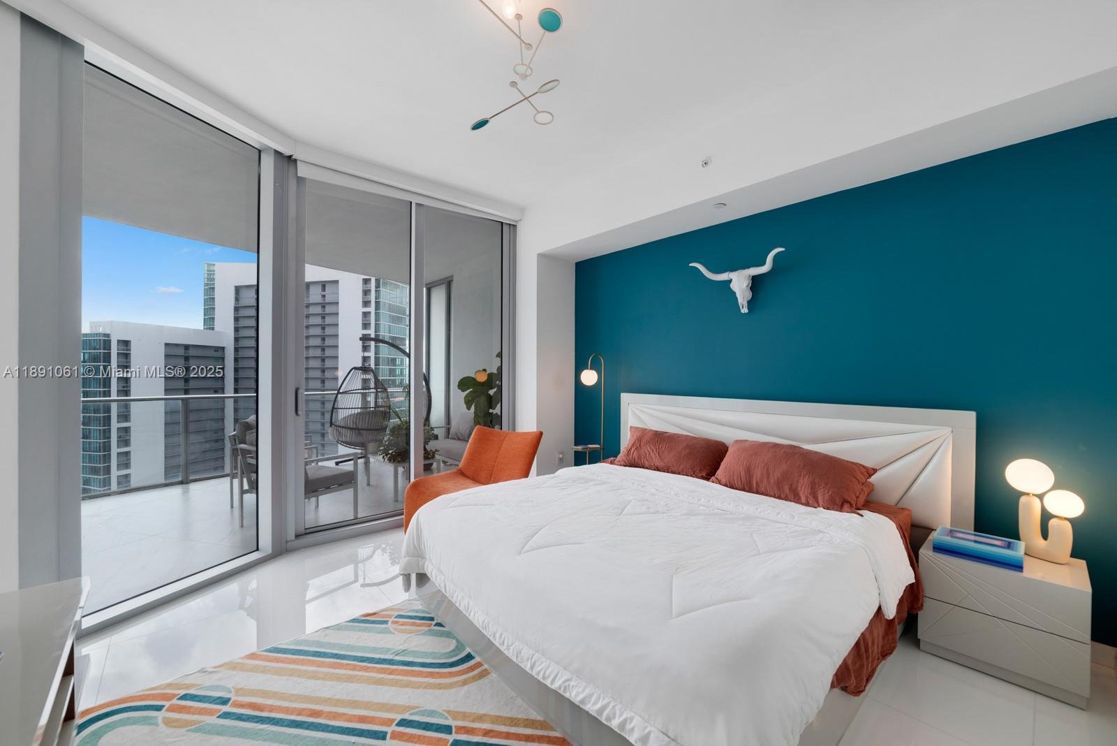 image Paramount Miami7