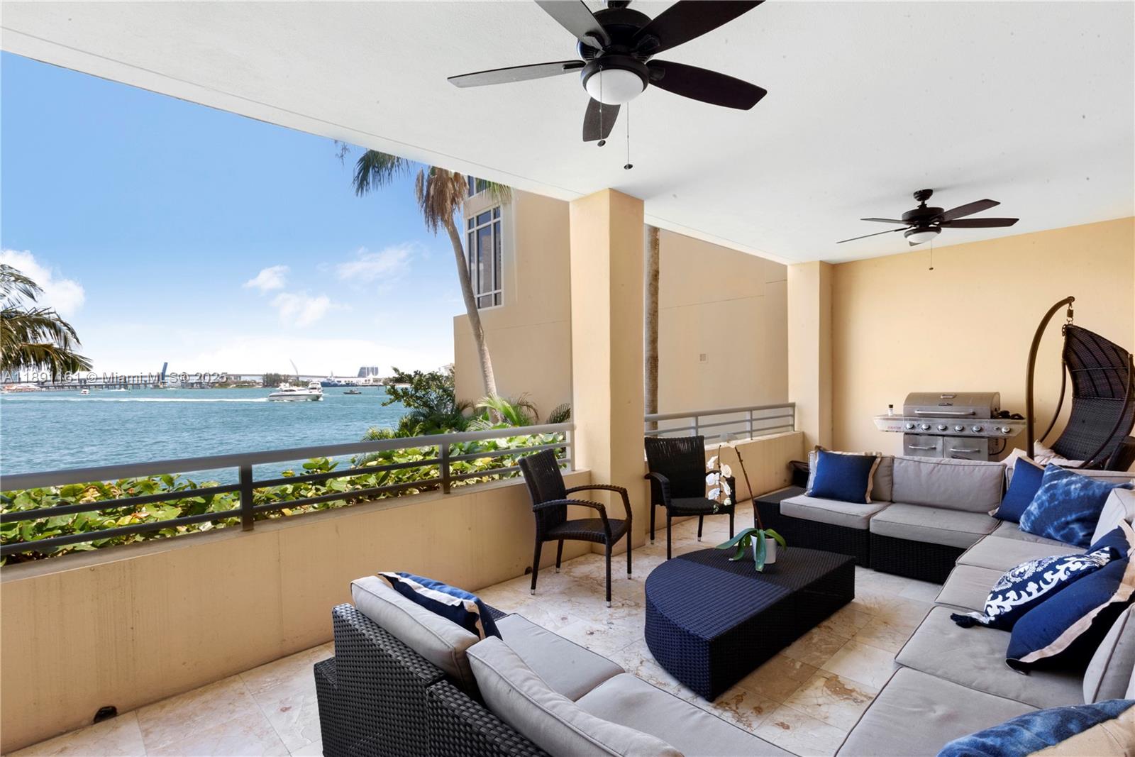 848 Brickell Key Dr #201