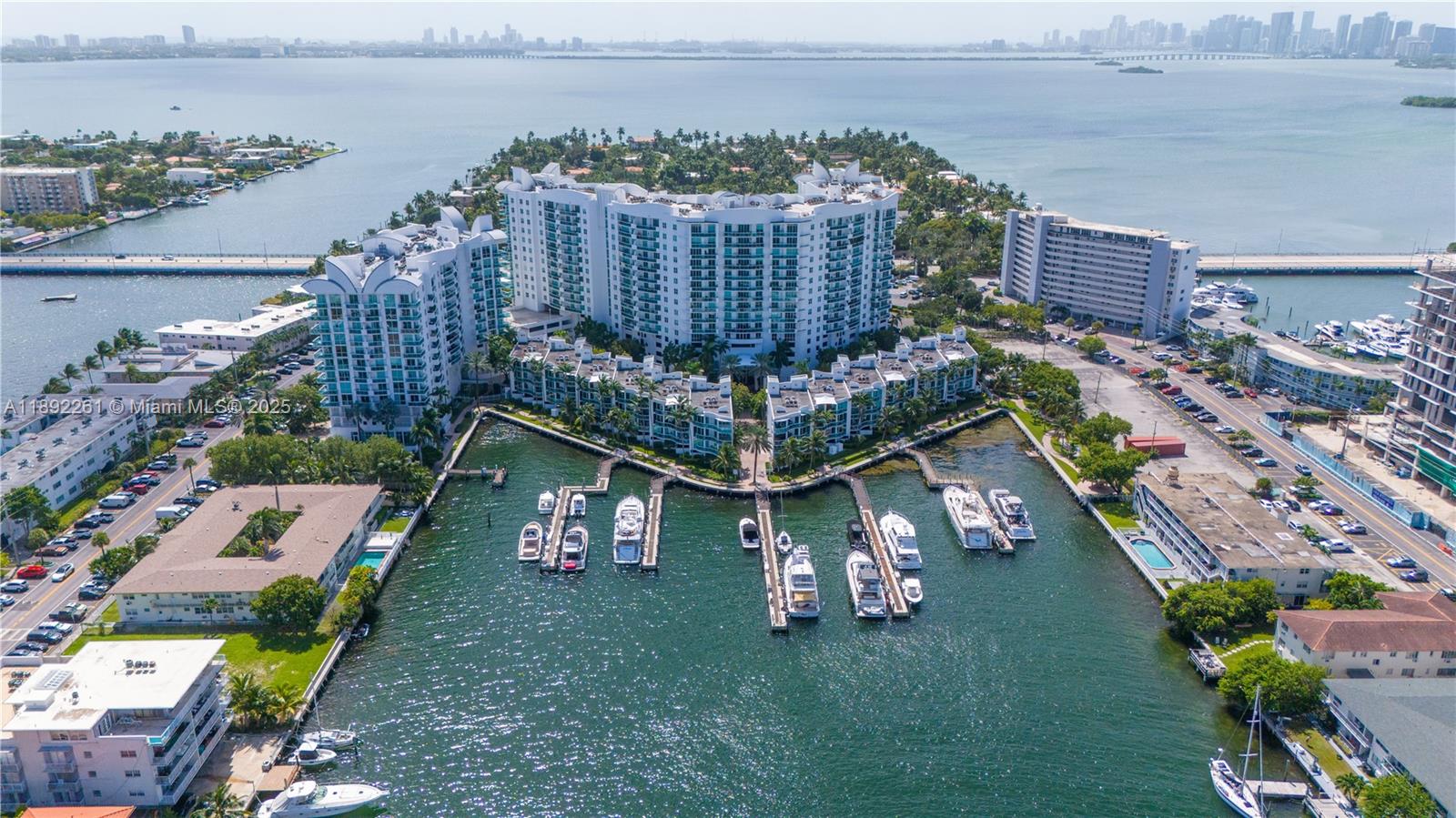 7900 Harbor Is Dr #926 North Bay Village, FL 33141