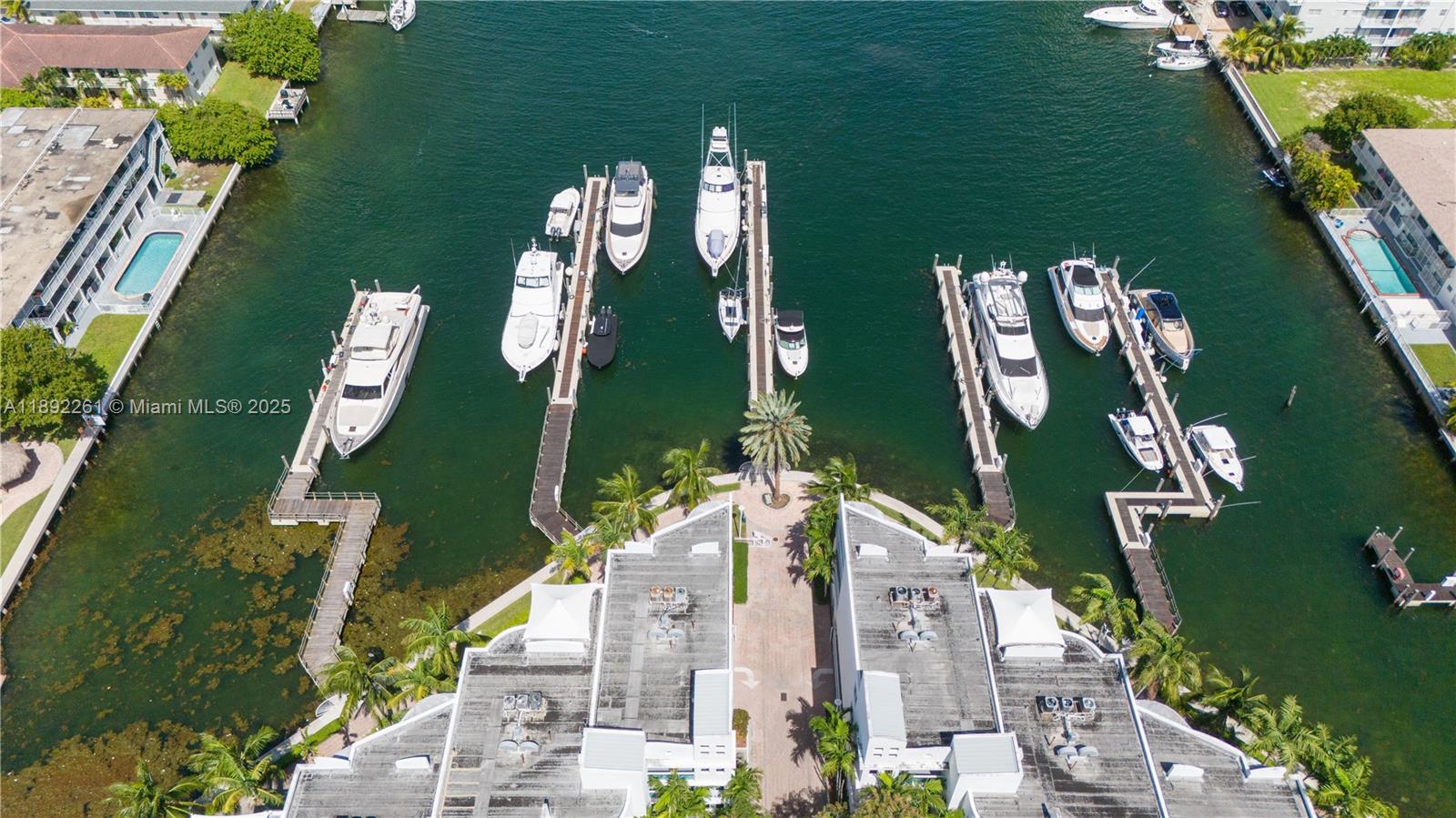 7900 Harbor Is Dr #926 North Bay Village, FL 33141