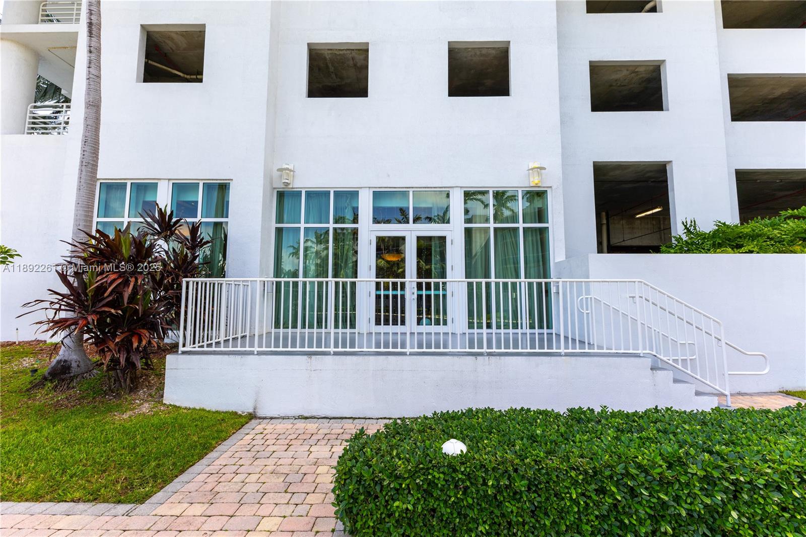 7900 Harbor Is Dr #926 North Bay Village, FL 33141