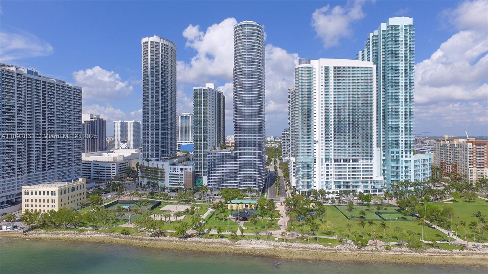 image Aria On The Bay19