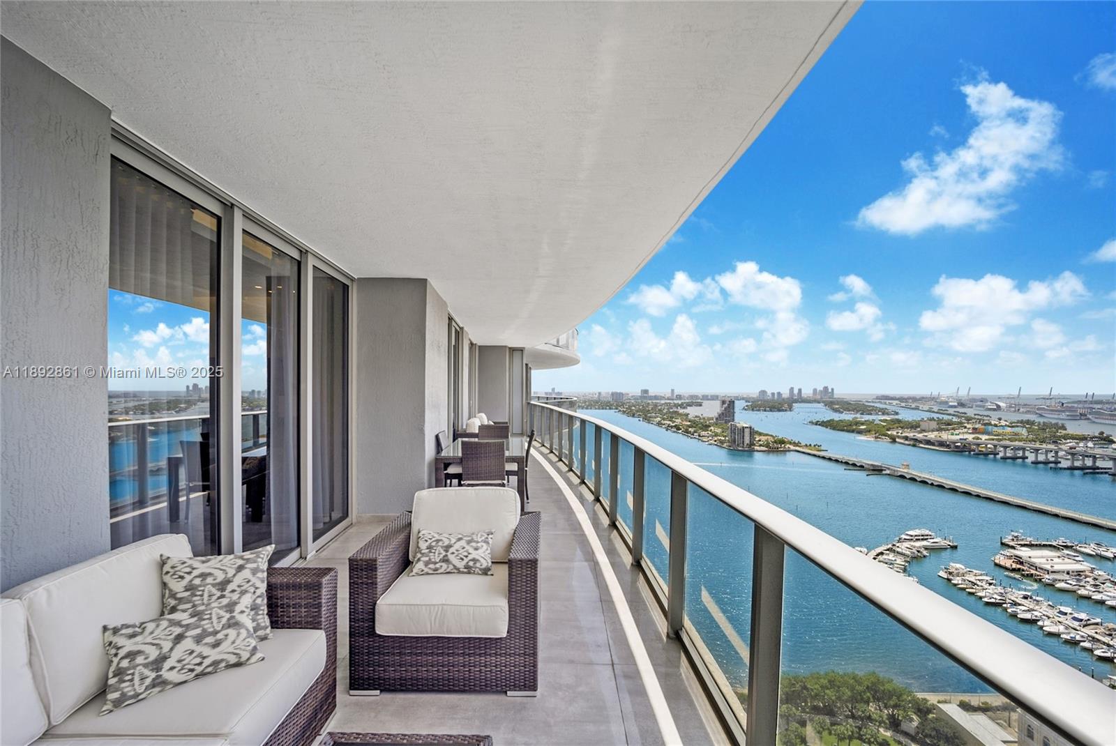 image Aria On The Bay2